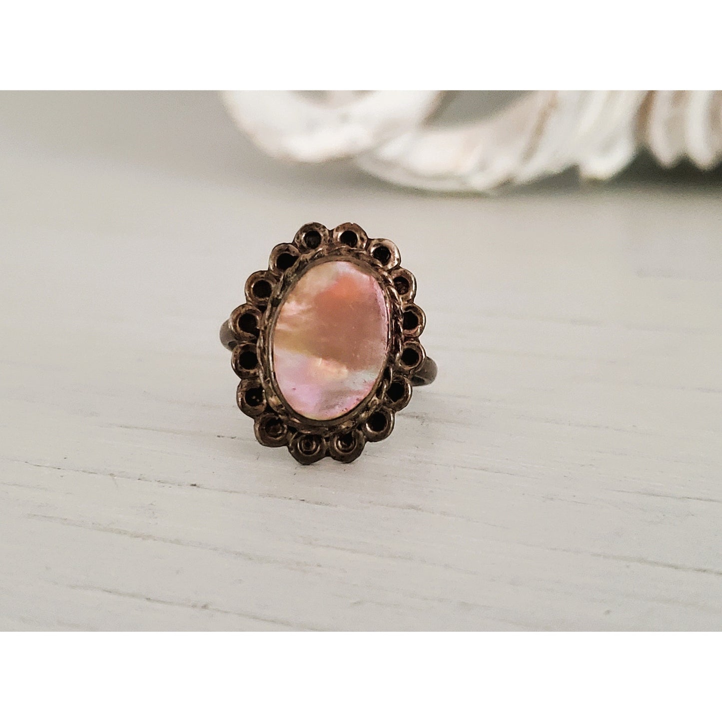 Vintage Mother of Pearl Sterling Silver Oval Ring