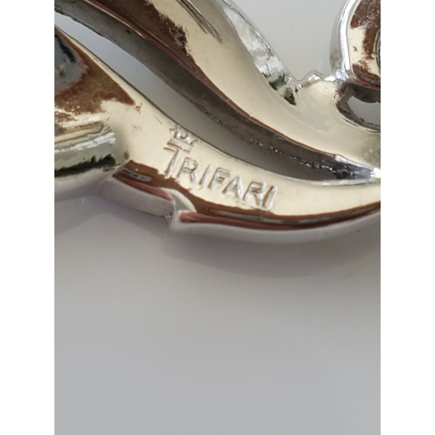Vintage Silver Tone Trifari Necklace