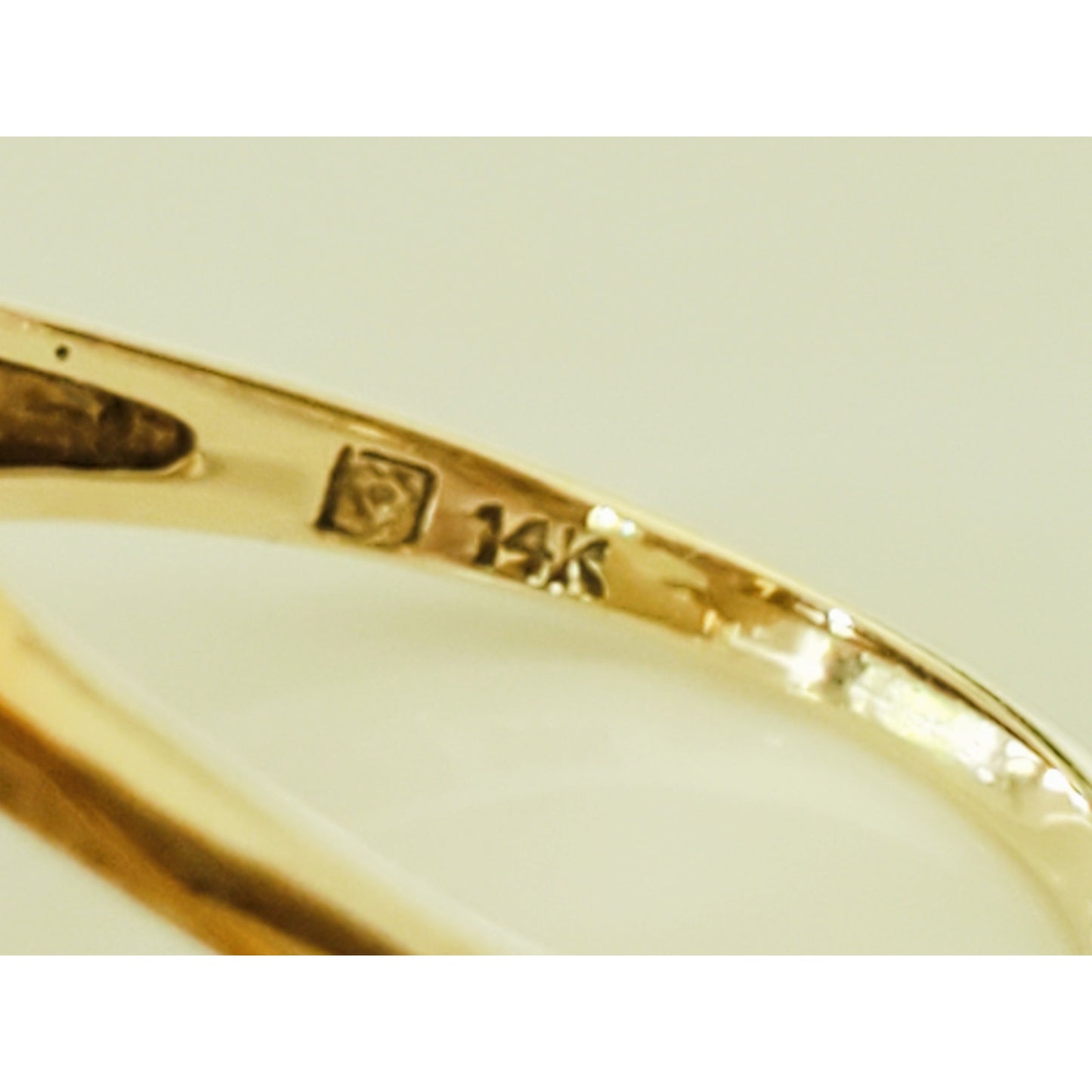 Vintage 14K Gold Yellow Stone Cocktail Ring