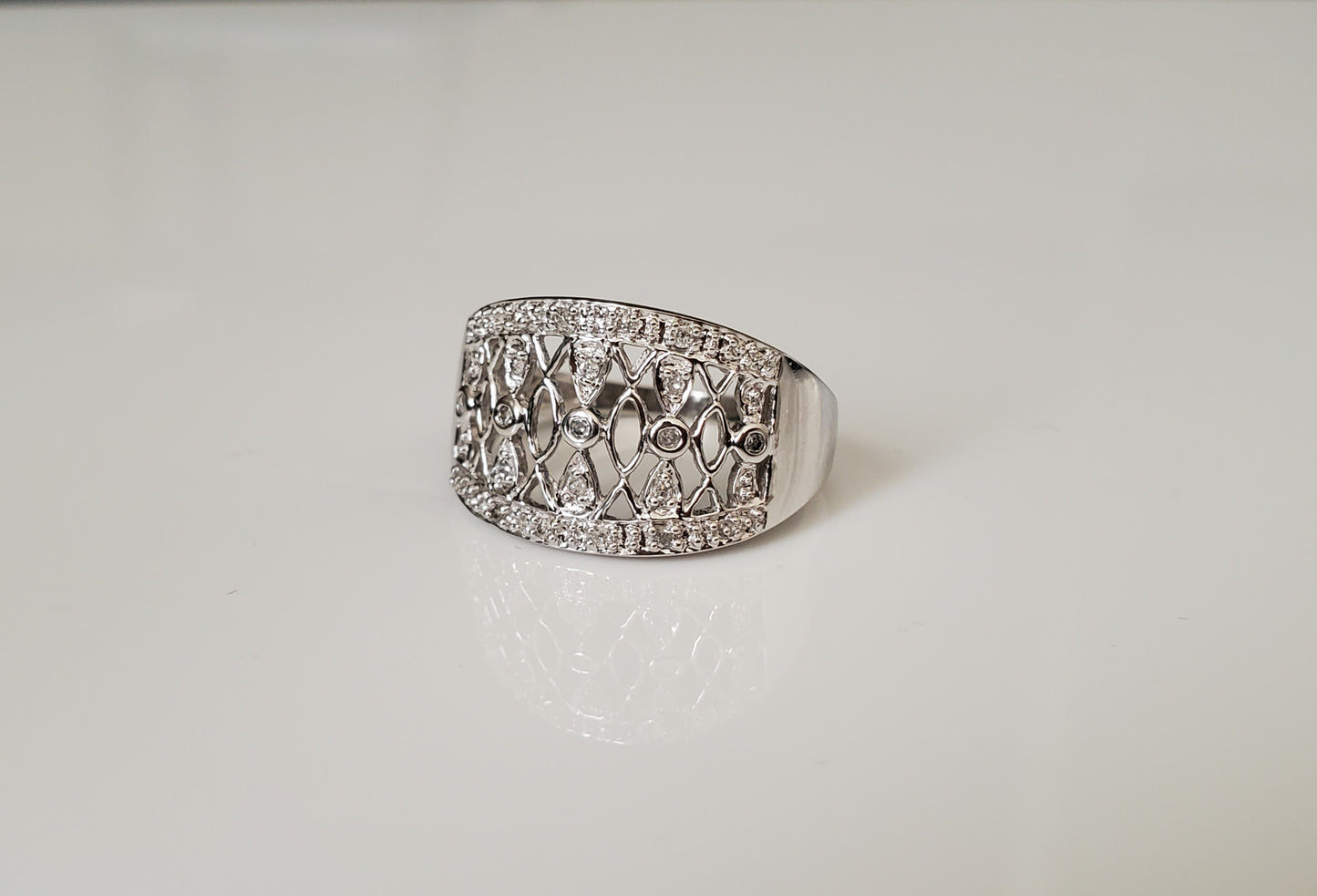 10K Gold Diamond Lattice Design Ring
