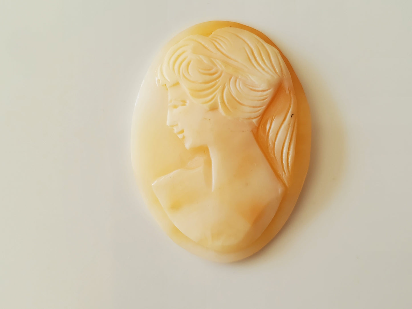 Antique Unmounted Hand Carved Victorian Woman Cameo