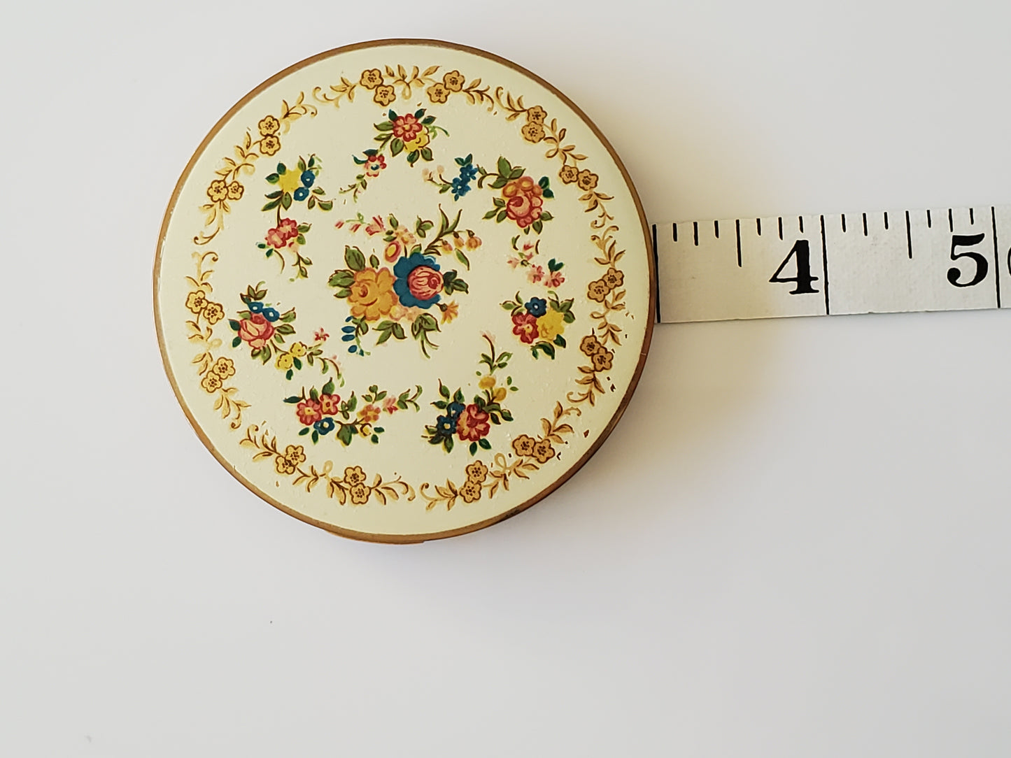 Mid century Stratton of England Cream Floral Powder Compact Mirror
