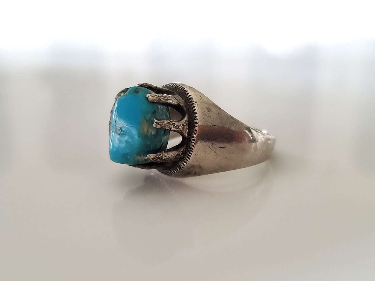 Vintage Sterling Silver Turquoise Solitaire Ring