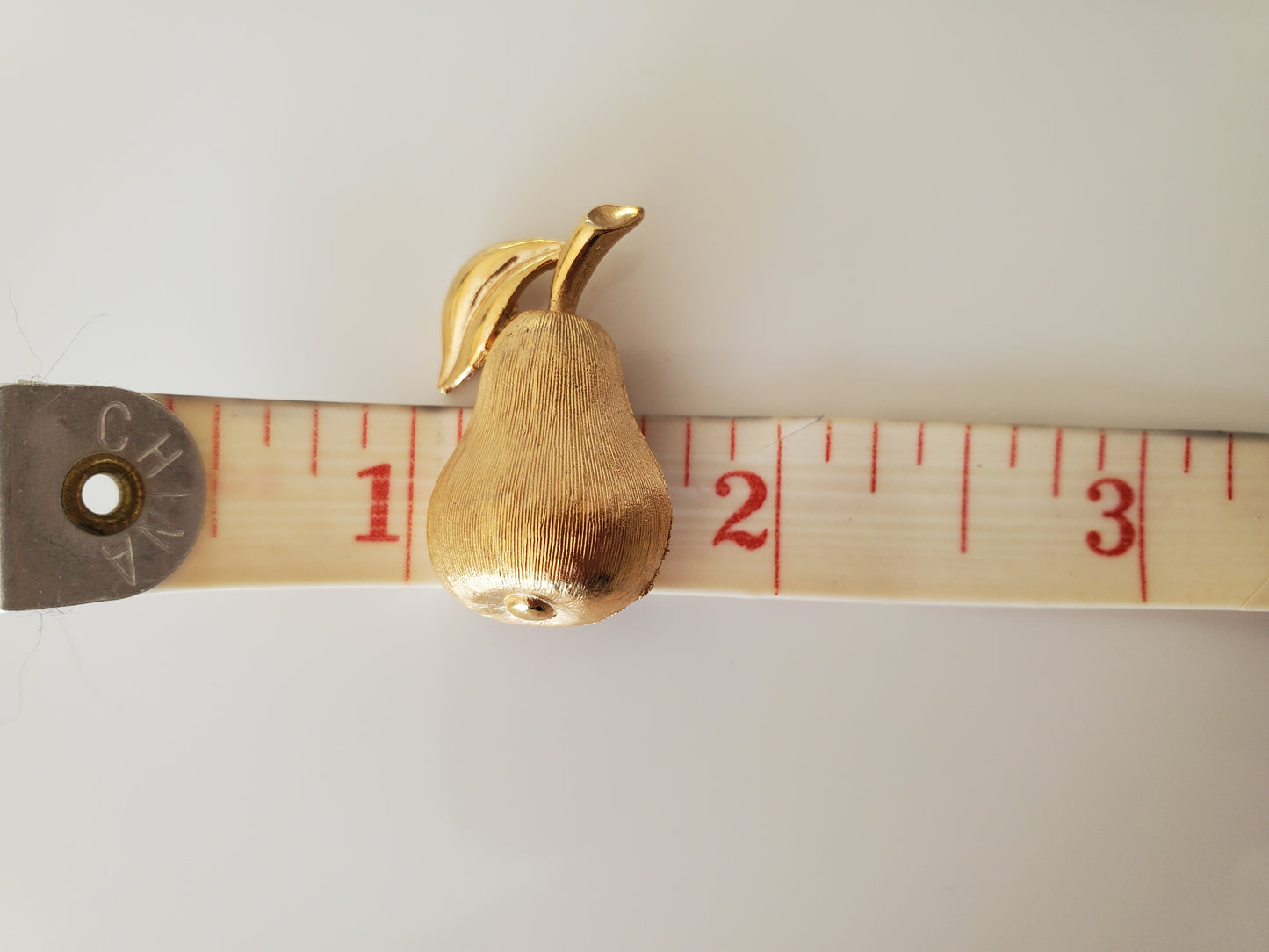 Vintage Crown Trifari Pear Gold Tone Etched Brooch Pin