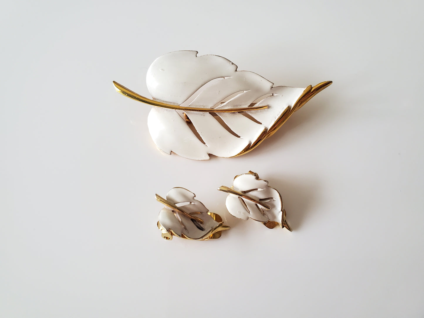 Vintage White Enamel Leaf Brooch and Earring Set
