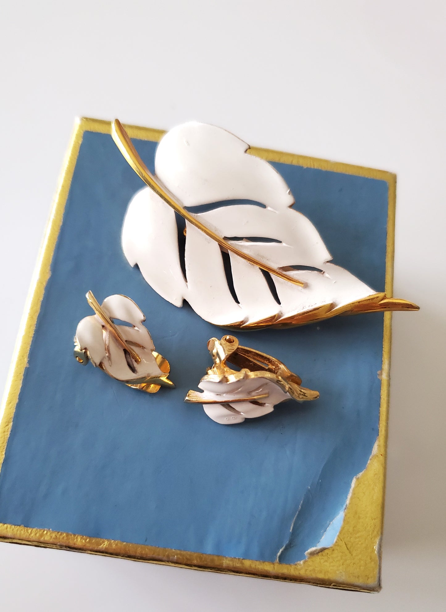 Vintage White Enamel Leaf Brooch and Earring Set