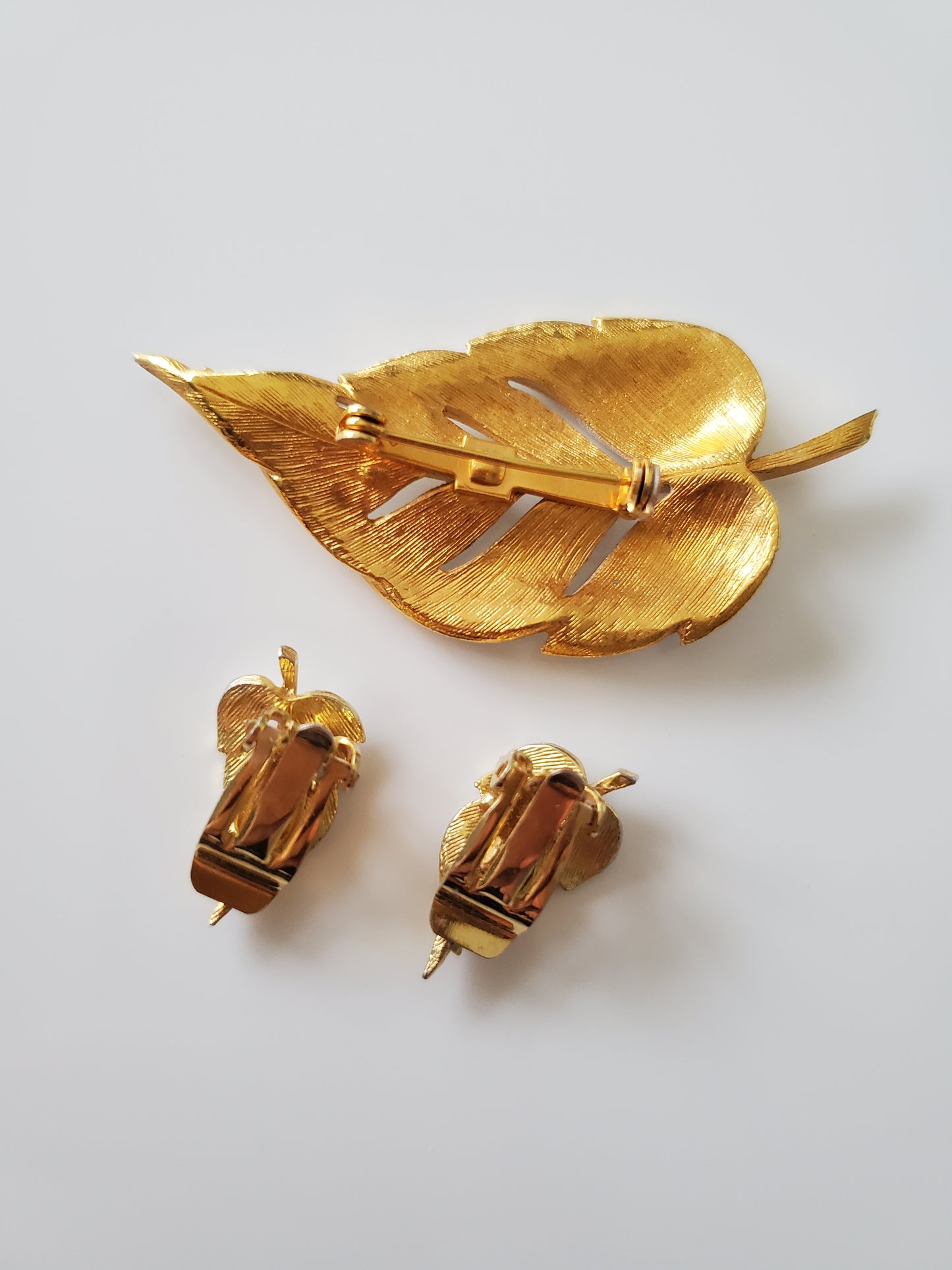 Vintage White Enamel Leaf Brooch and Earring Set