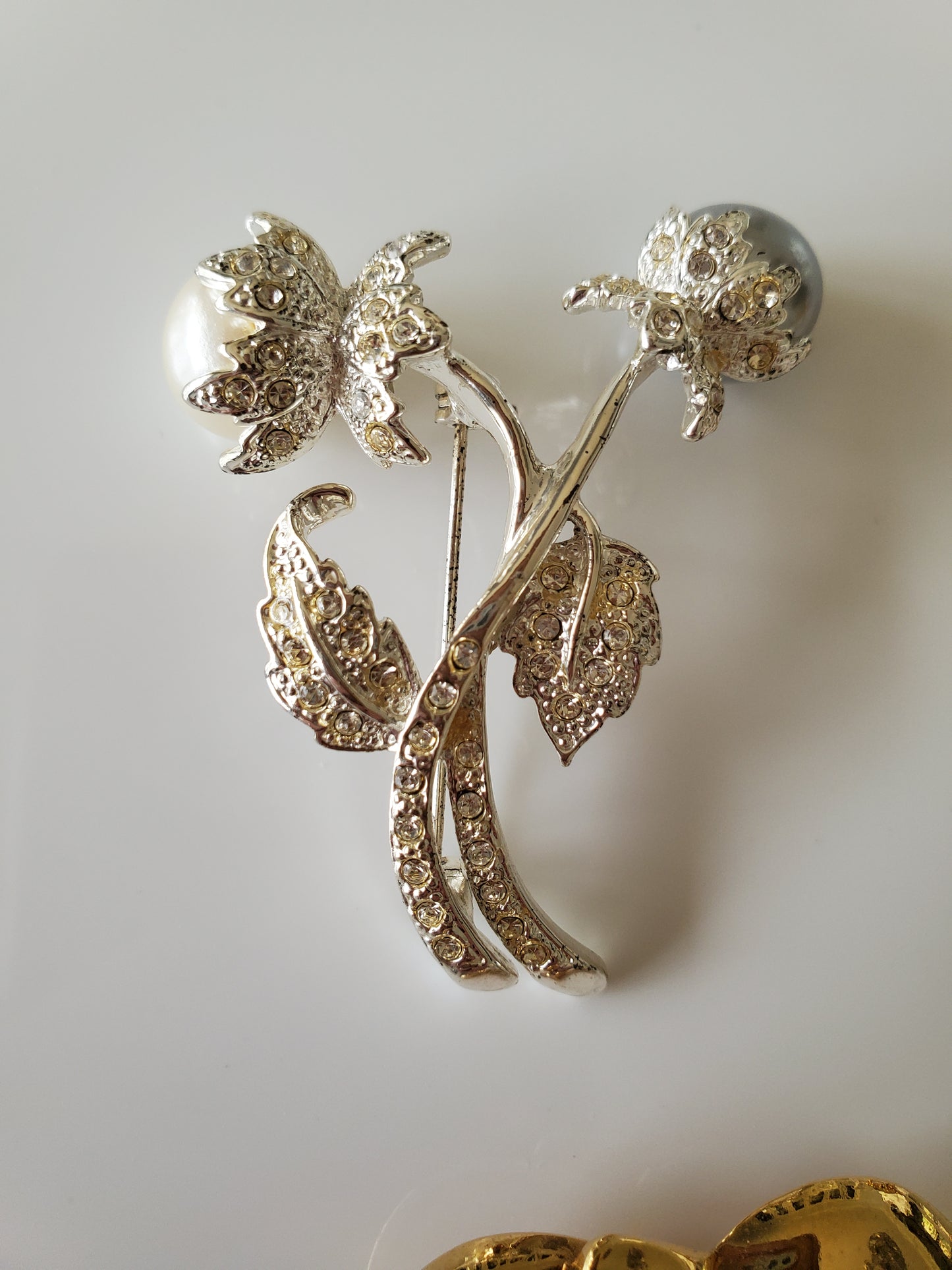 Vintage Lot of 4 Avon Brooches