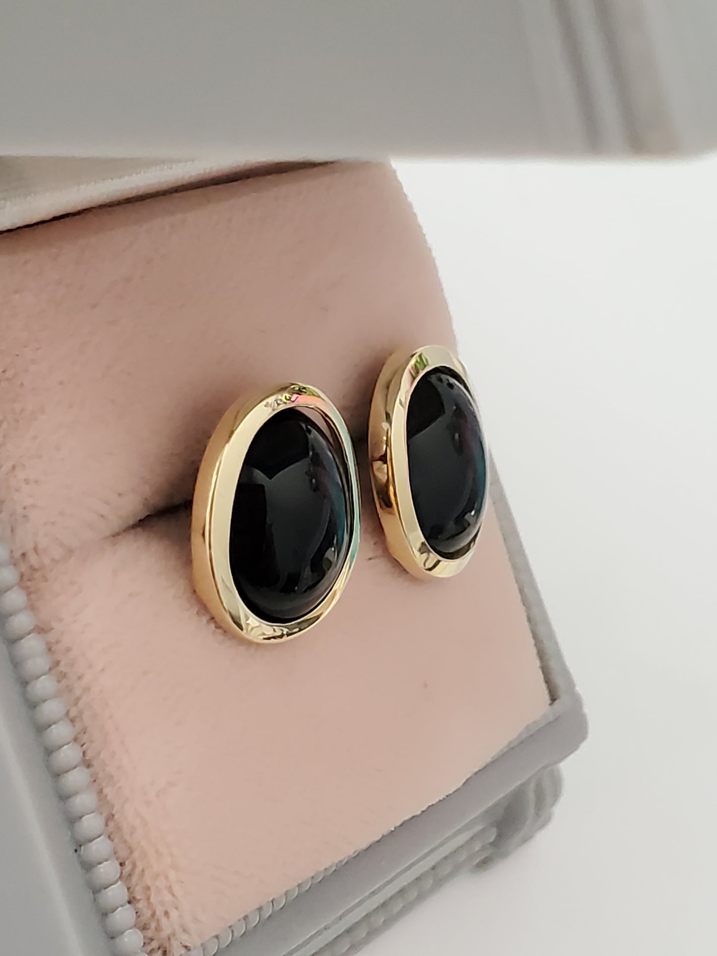 Vintage 14K Solid Gold Onyx Stud Earrings