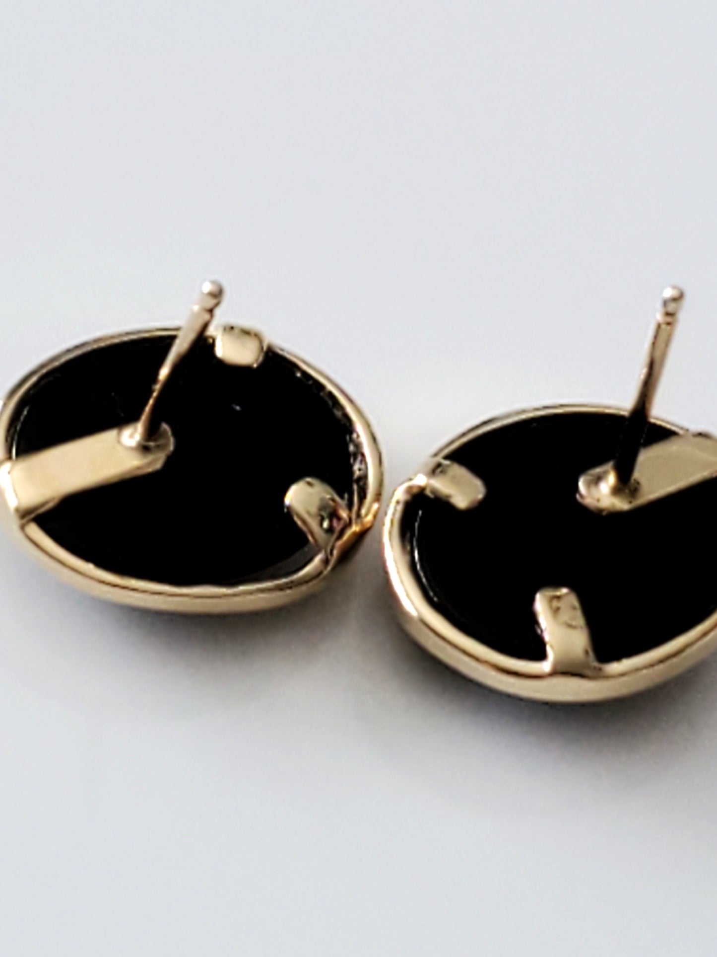Vintage 14K Solid Gold Onyx Stud Earrings