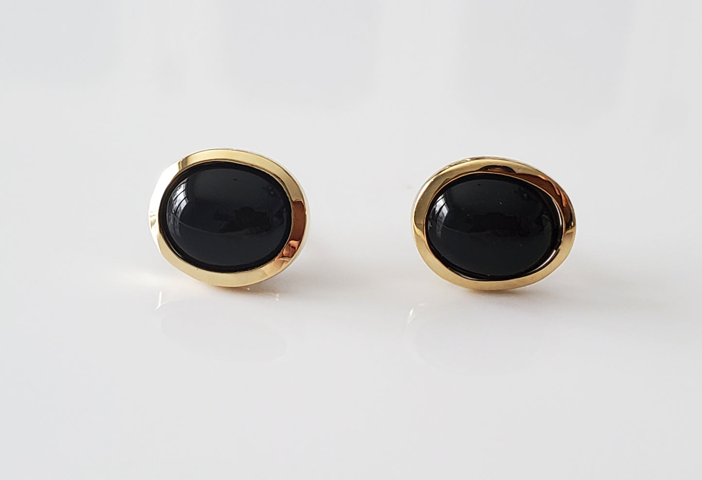 Vintage 14K Solid Gold Onyx Stud Earrings