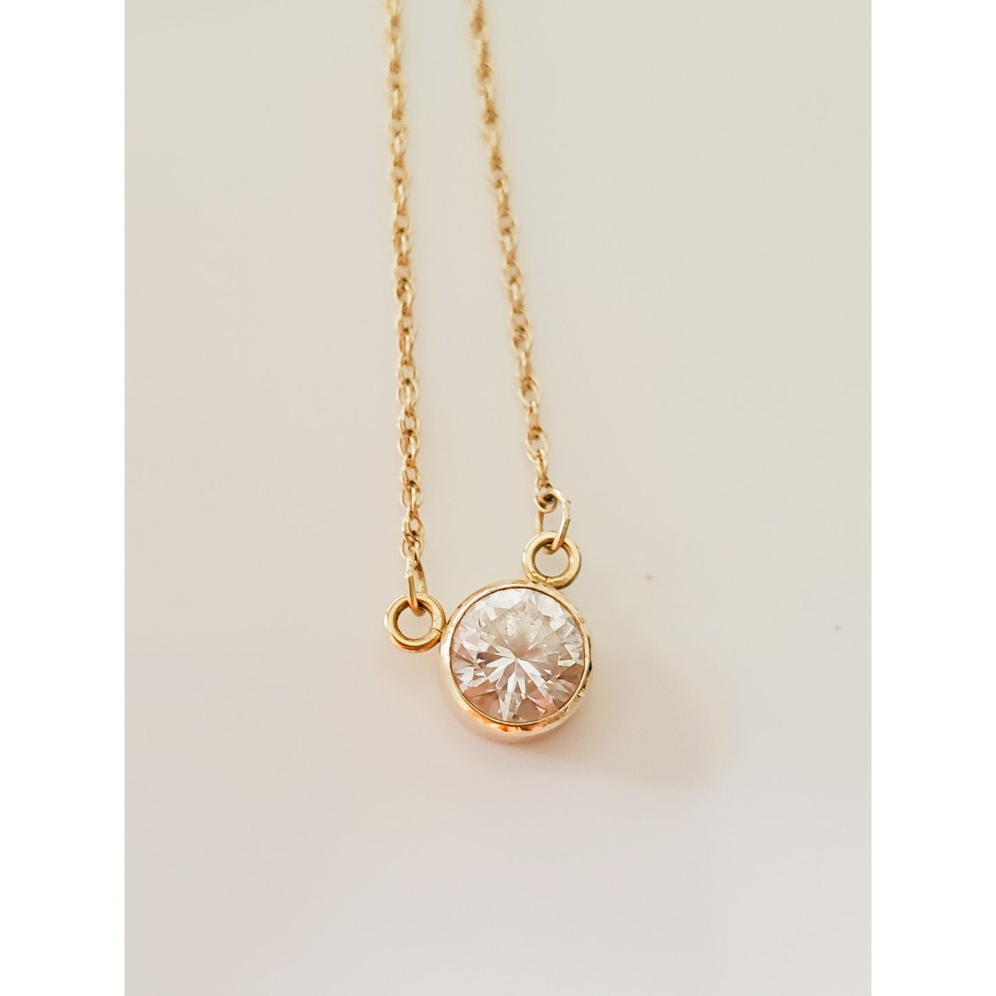 Vintage 14K Gold Crystal Zirconia Solitaire Necklace