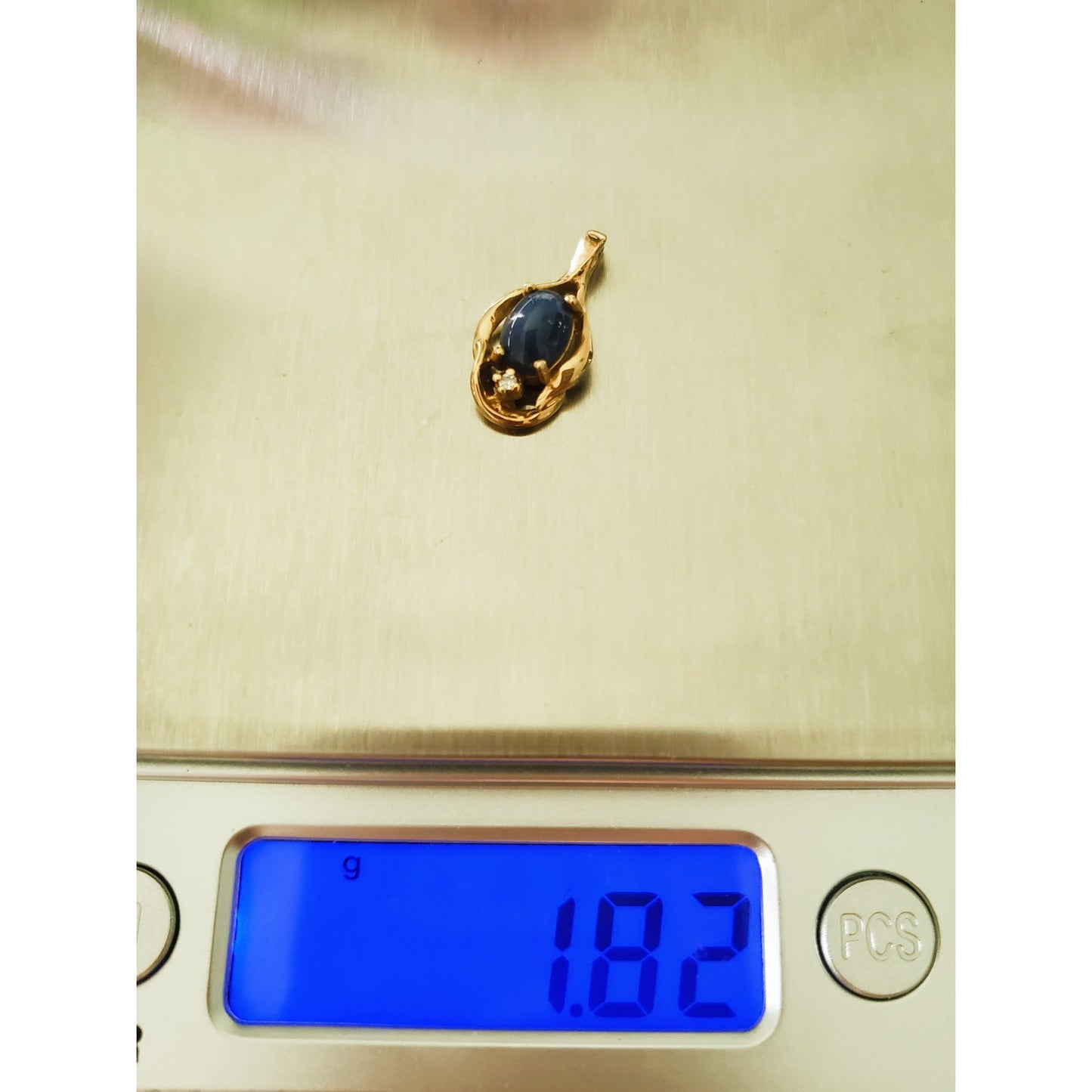 14K Gold Vintage Star Sapphire and Diamond Pendant