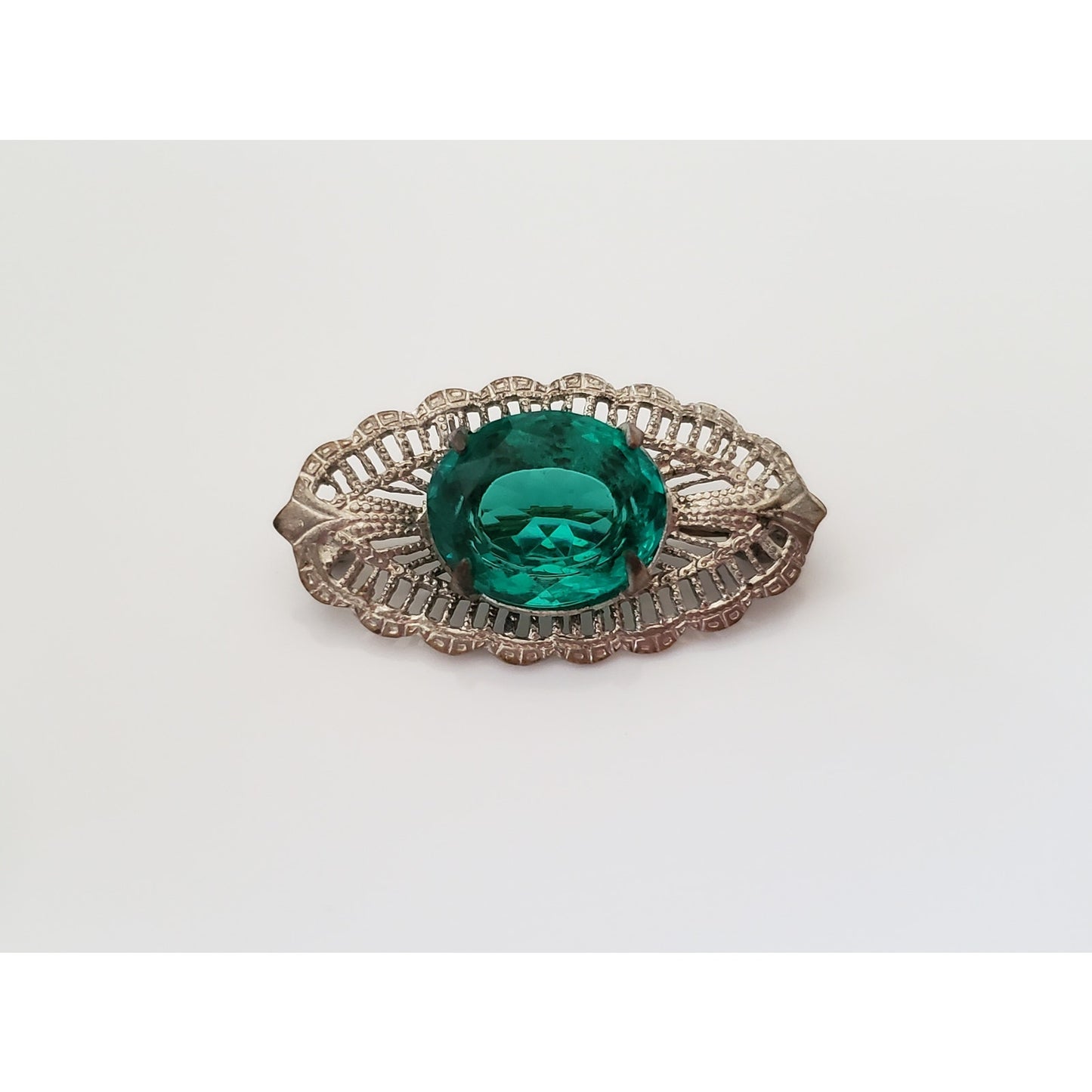 Antique Art Deco Green Glass Filagree Rhodium Plated Brooch