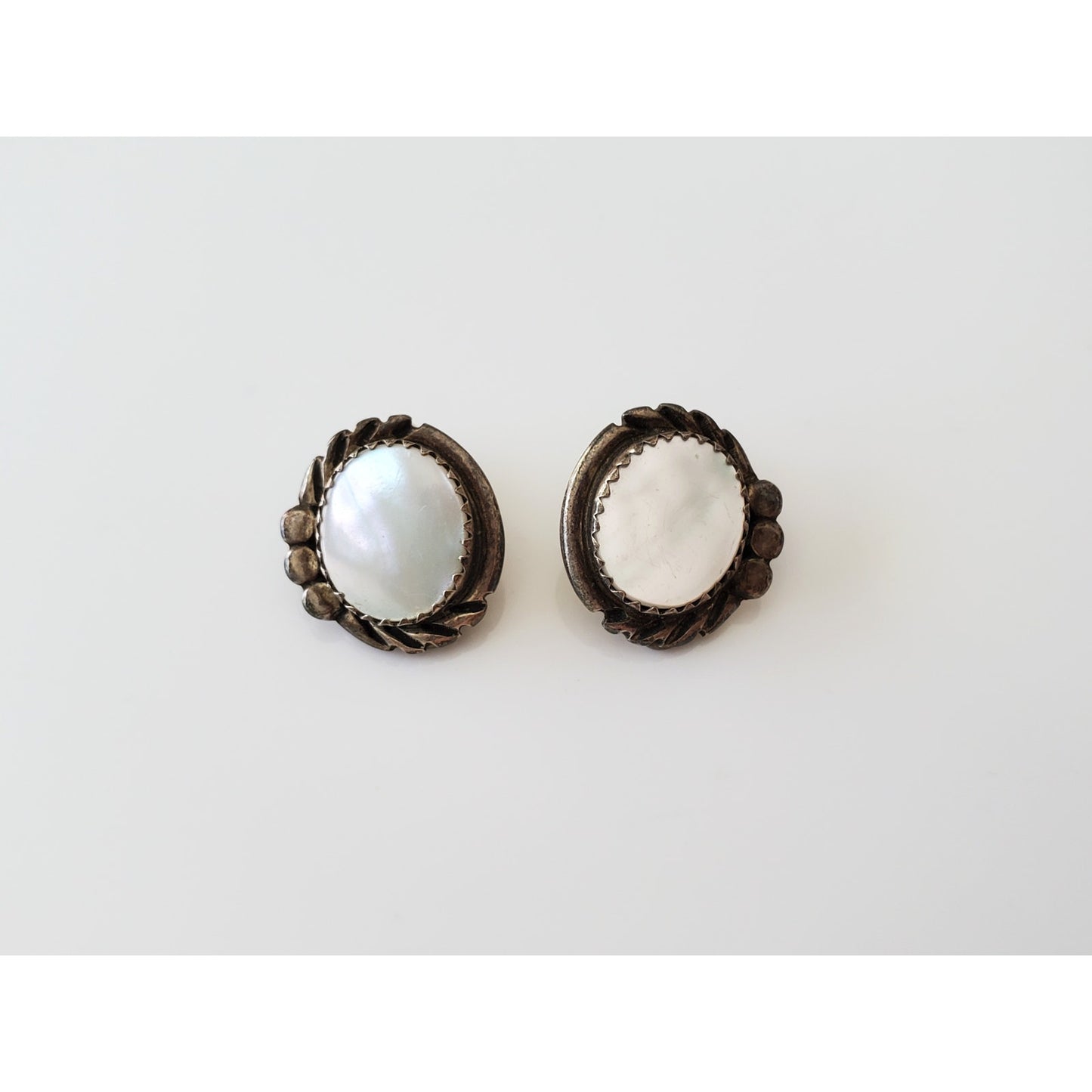 Vintage Sterling Silver Mother of Pearl Clip On Earrings