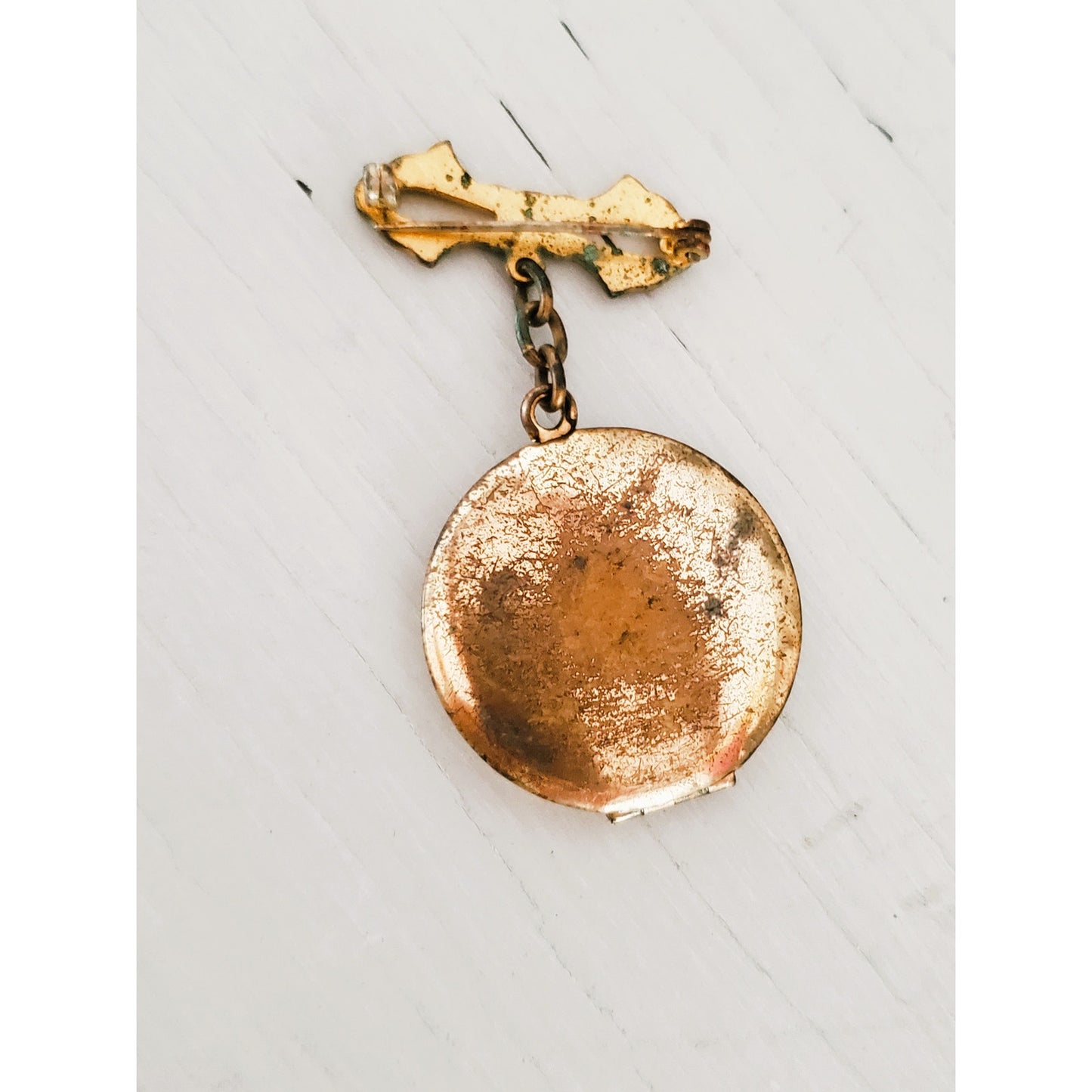 Vintage Victorian Round Gold Tone Locket Brooch