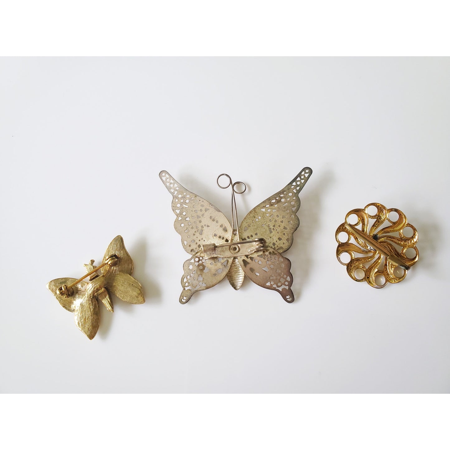 Vintage Lot of 3 Piece Dainty Gold Tone Brooches