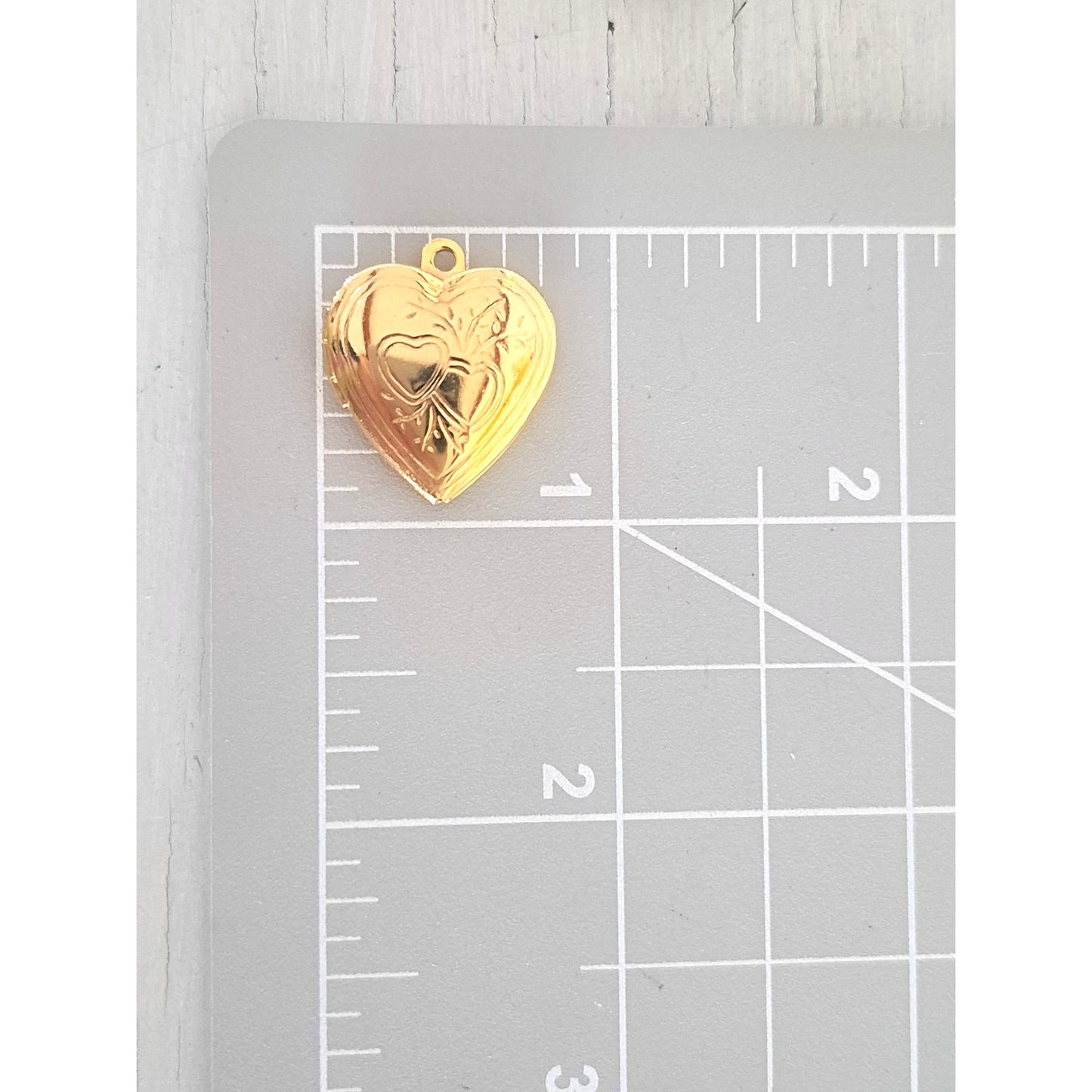 Vintage Goldtone Heart Locket