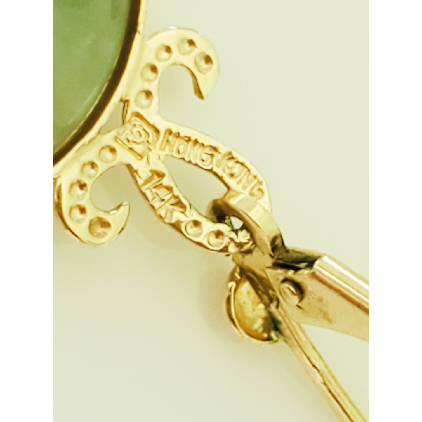 Vintage 14K Gold Chinese Jade Donut Leverback Earrings