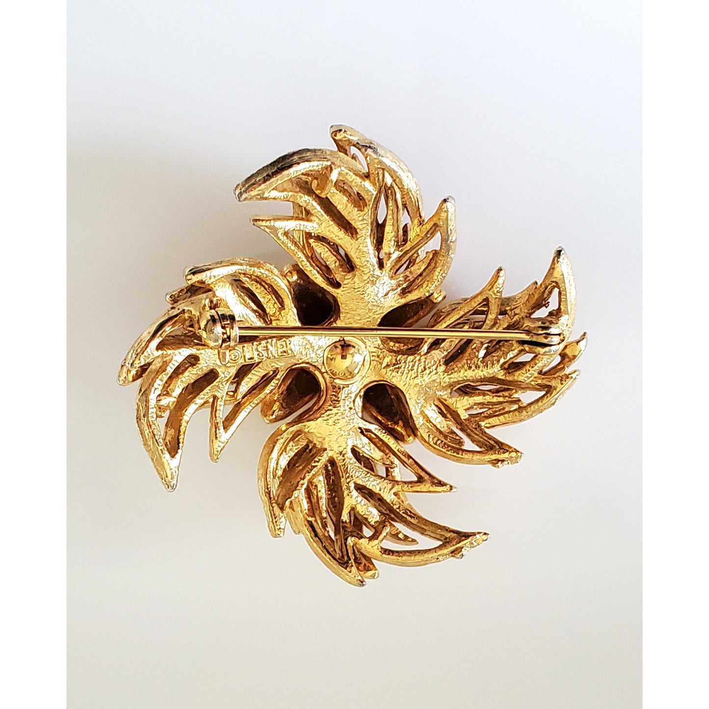 Vintage Lisner Gold Tone Leaf Brooch