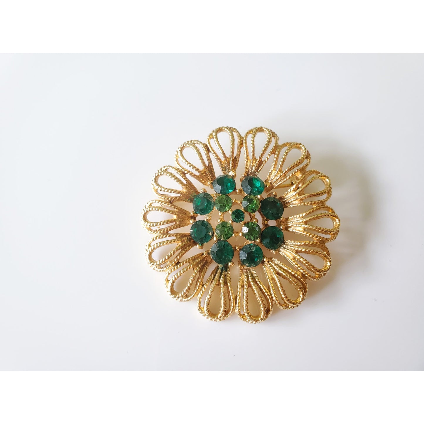 Vintage Green Stone Floral Brooch and Jewelry Set