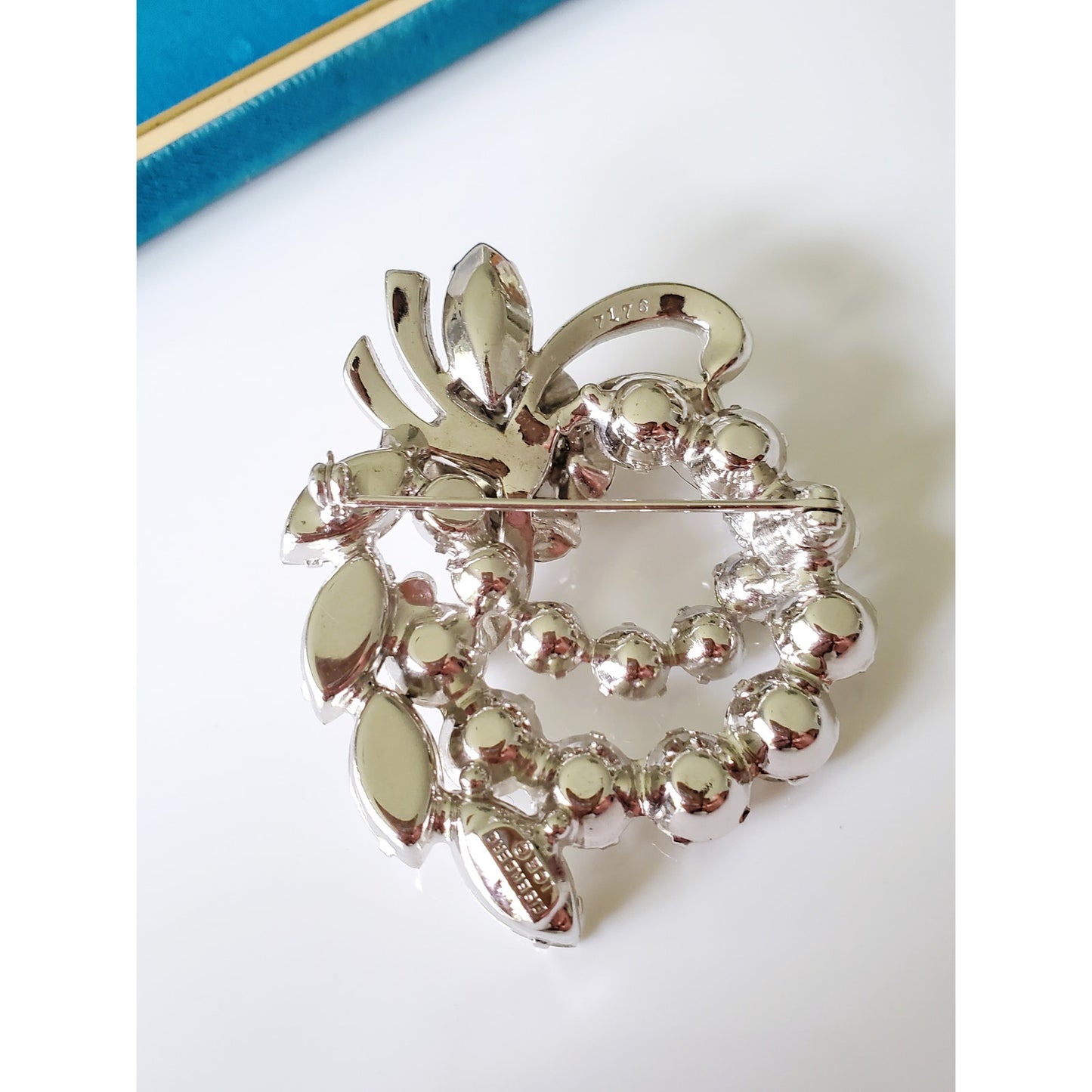 Vintage Eisenberg Ice Clear Crystal Rhinestone Brooch