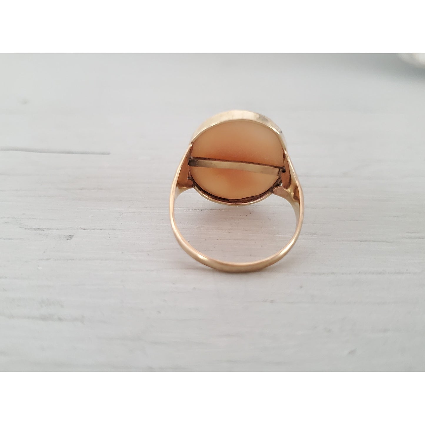 Vintage 10K Gold Cameo Shell Victorian Lady Ring