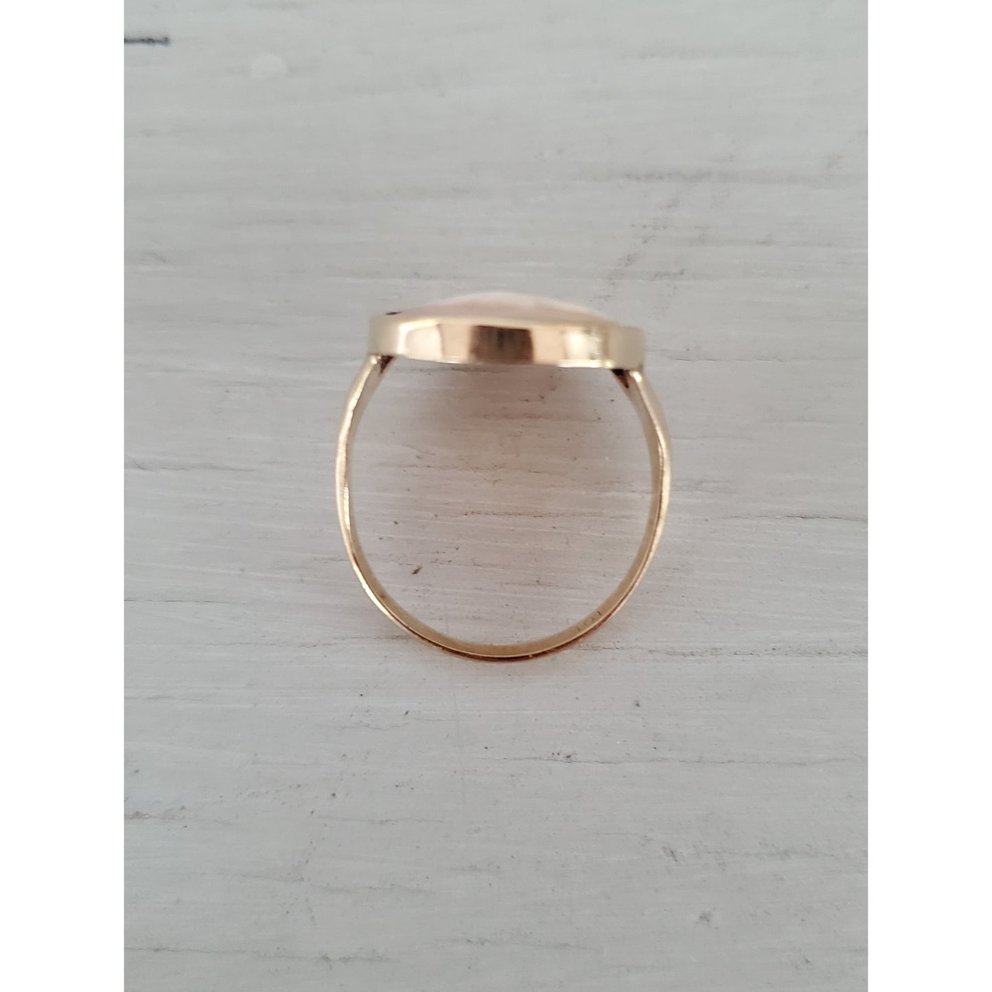 Vintage 10K Gold Cameo Shell Victorian Lady Ring