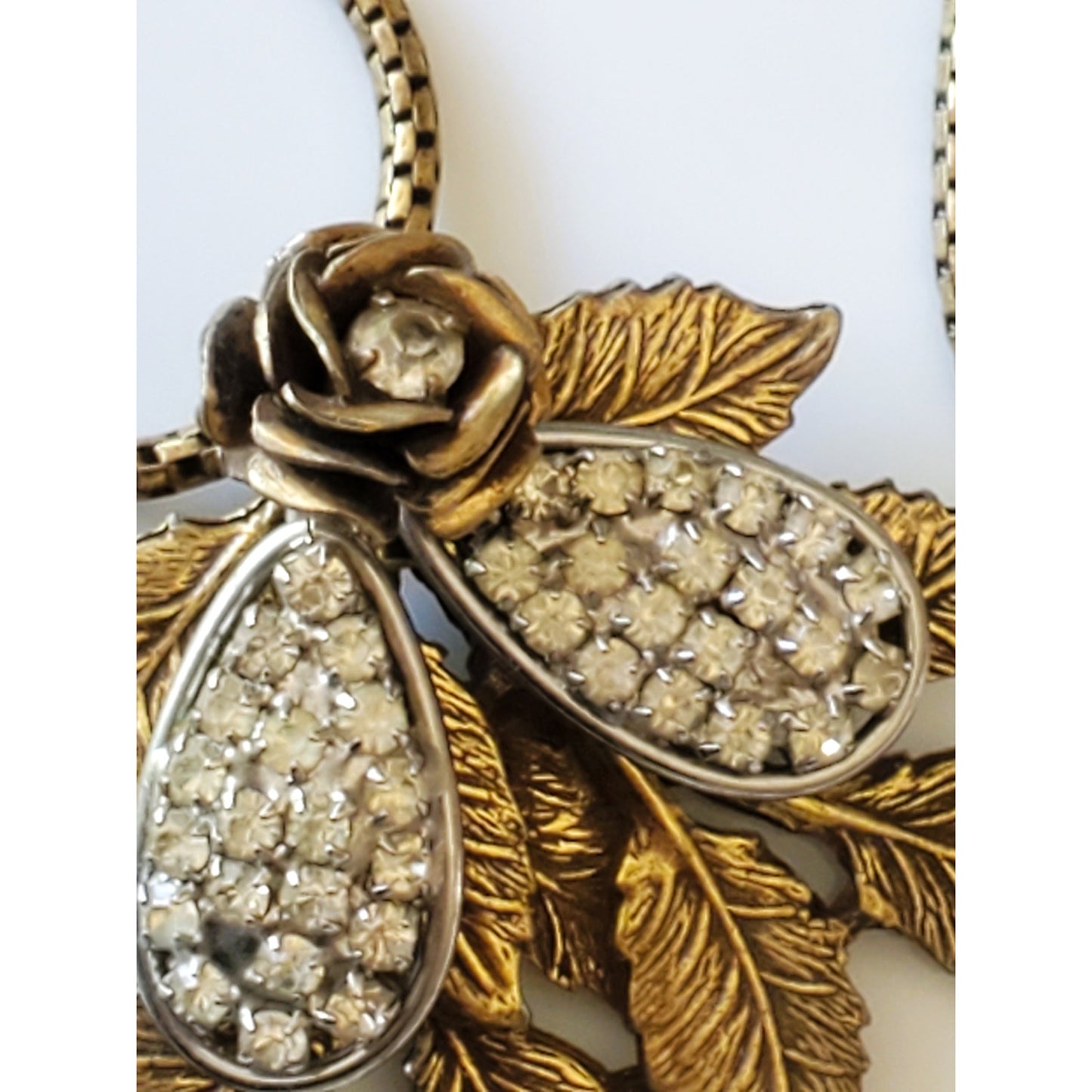 Vintage Floral Rhinestone Gold Tone Necklace