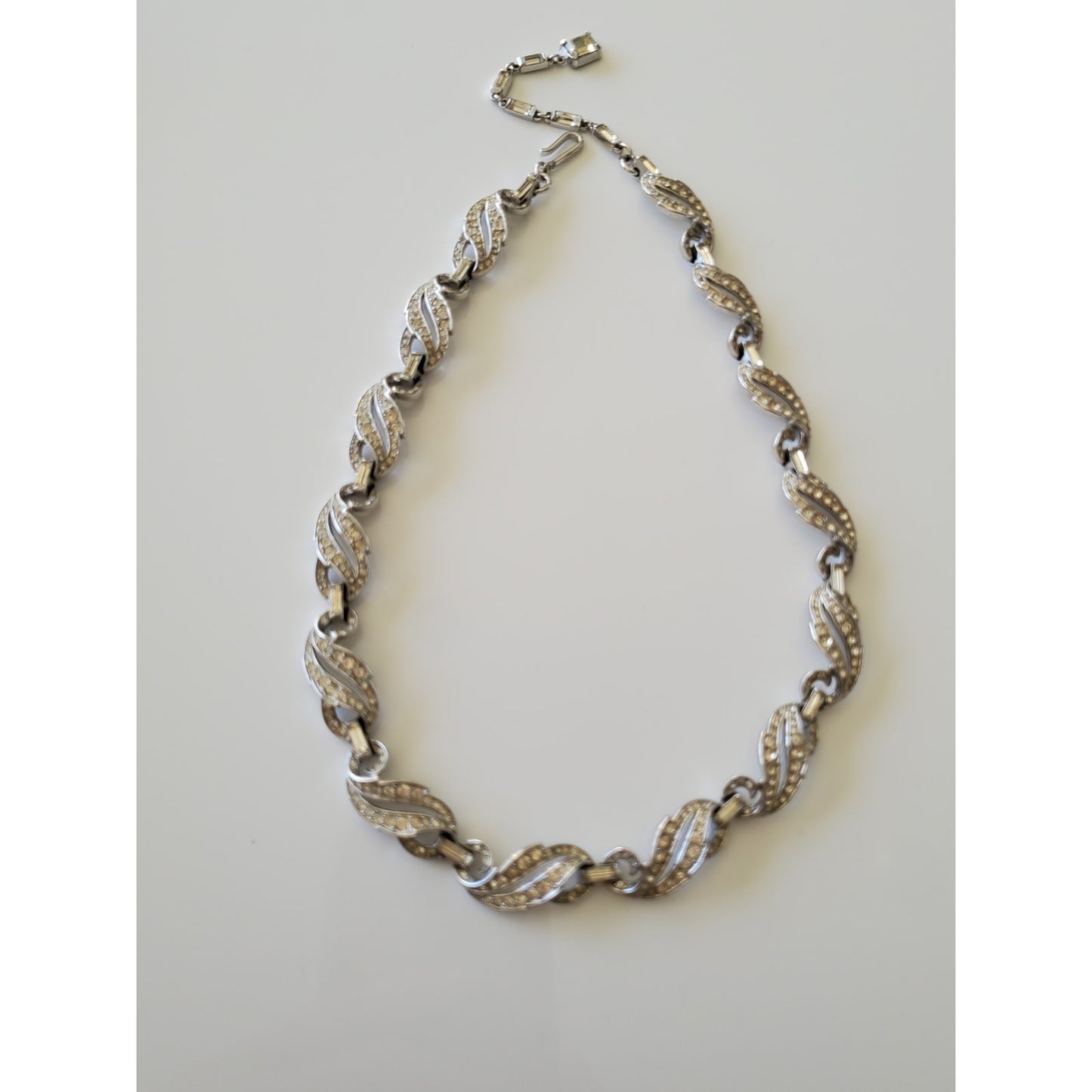 Vintage Silver Tone Trifari Necklace