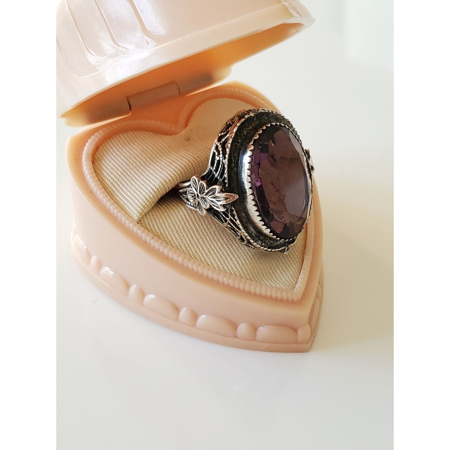 Vintage Art Deco Sterling Silver Amethyst Filigree Ring