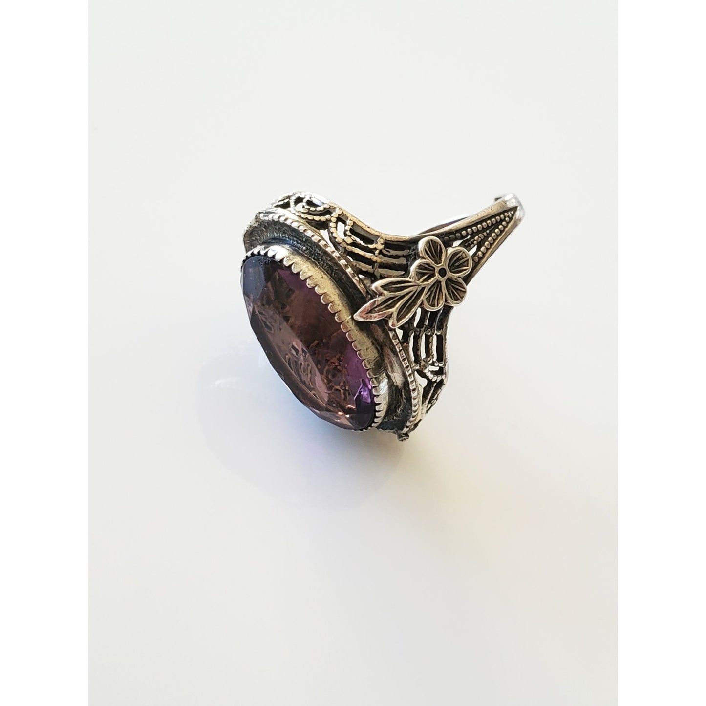 Vintage Art Deco Sterling Silver Amethyst Filigree Ring