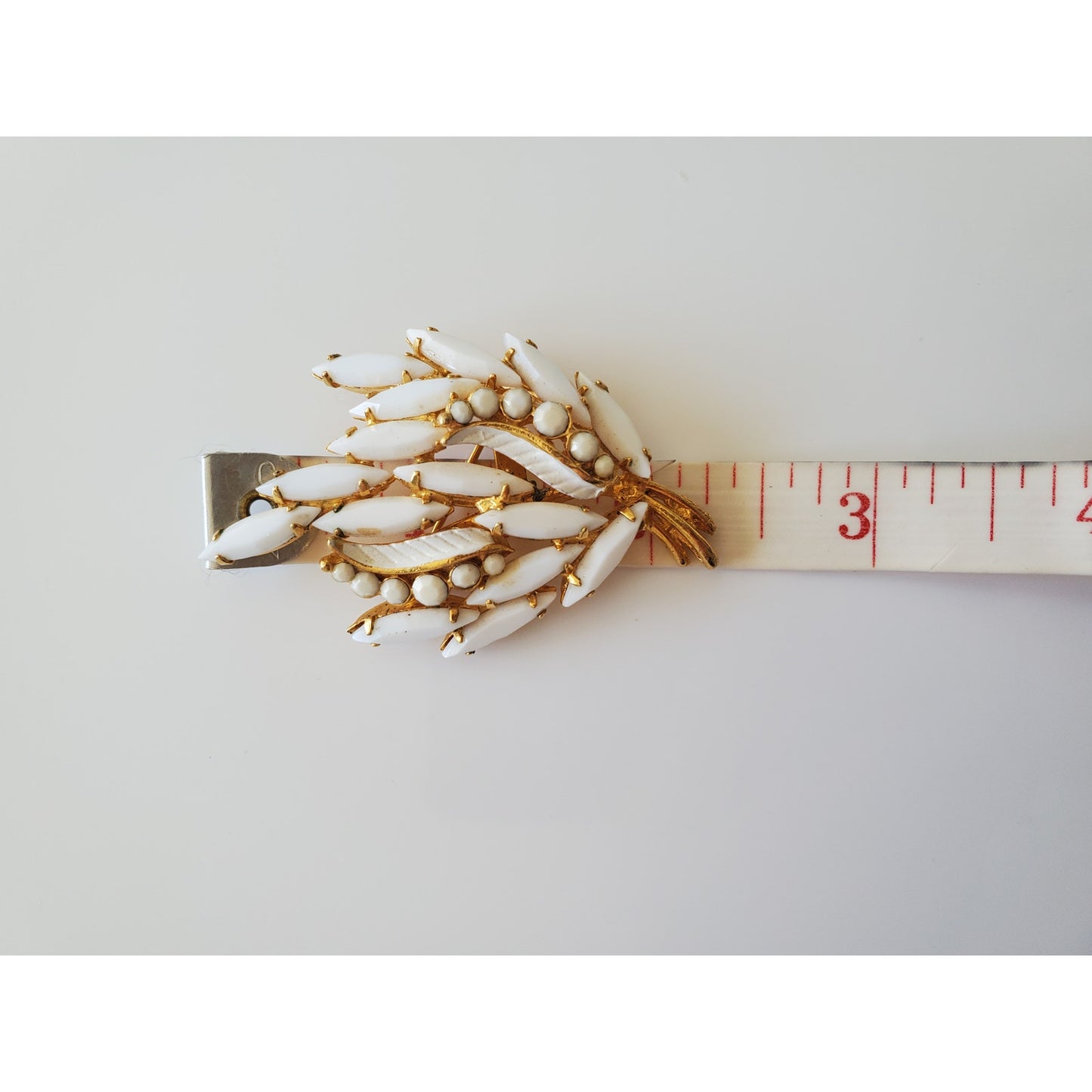 Vintage White Rhinestone and Gold tone Floral Bouqet Brooch