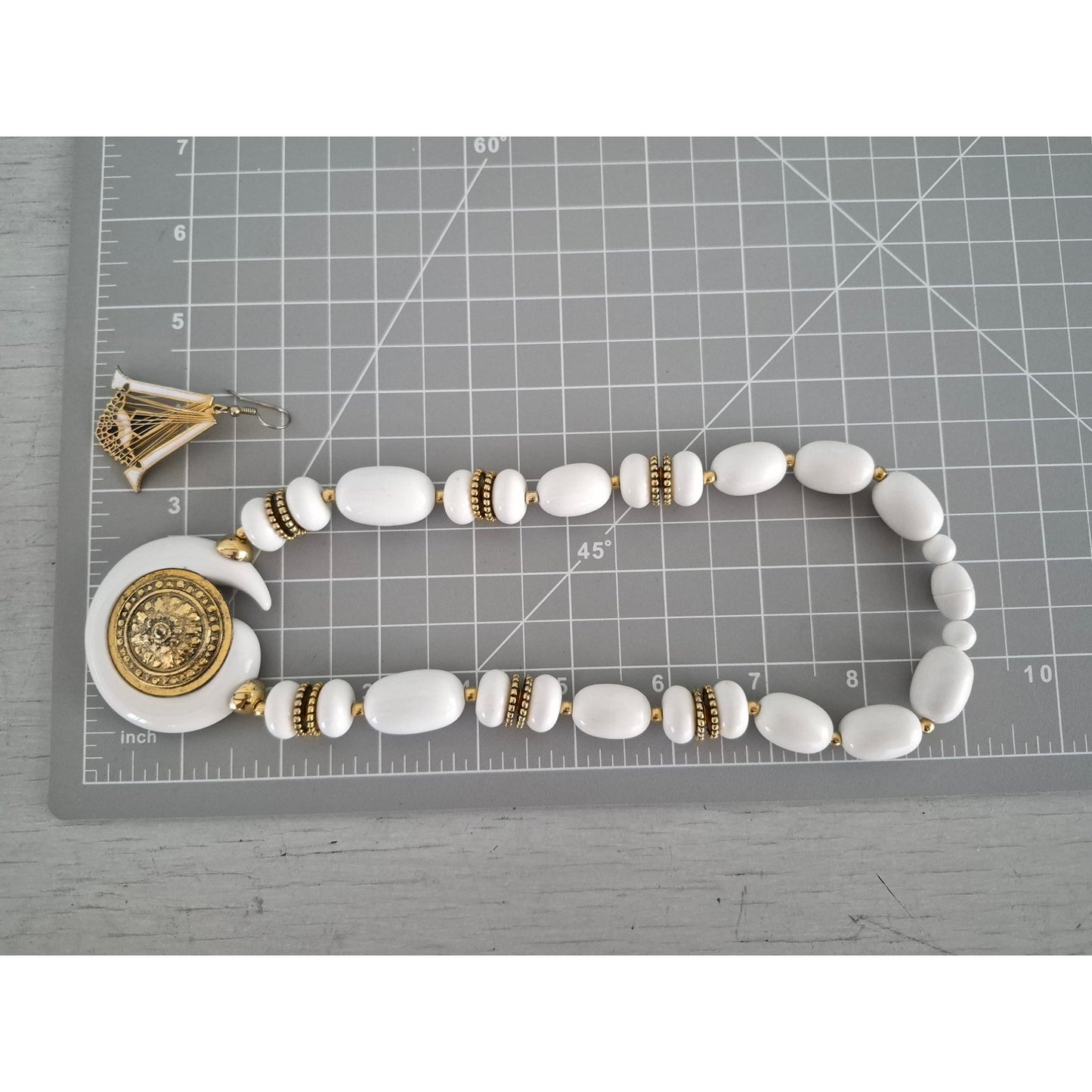 Vintage White and Gold Tone Beaded Necklace and Earring Set