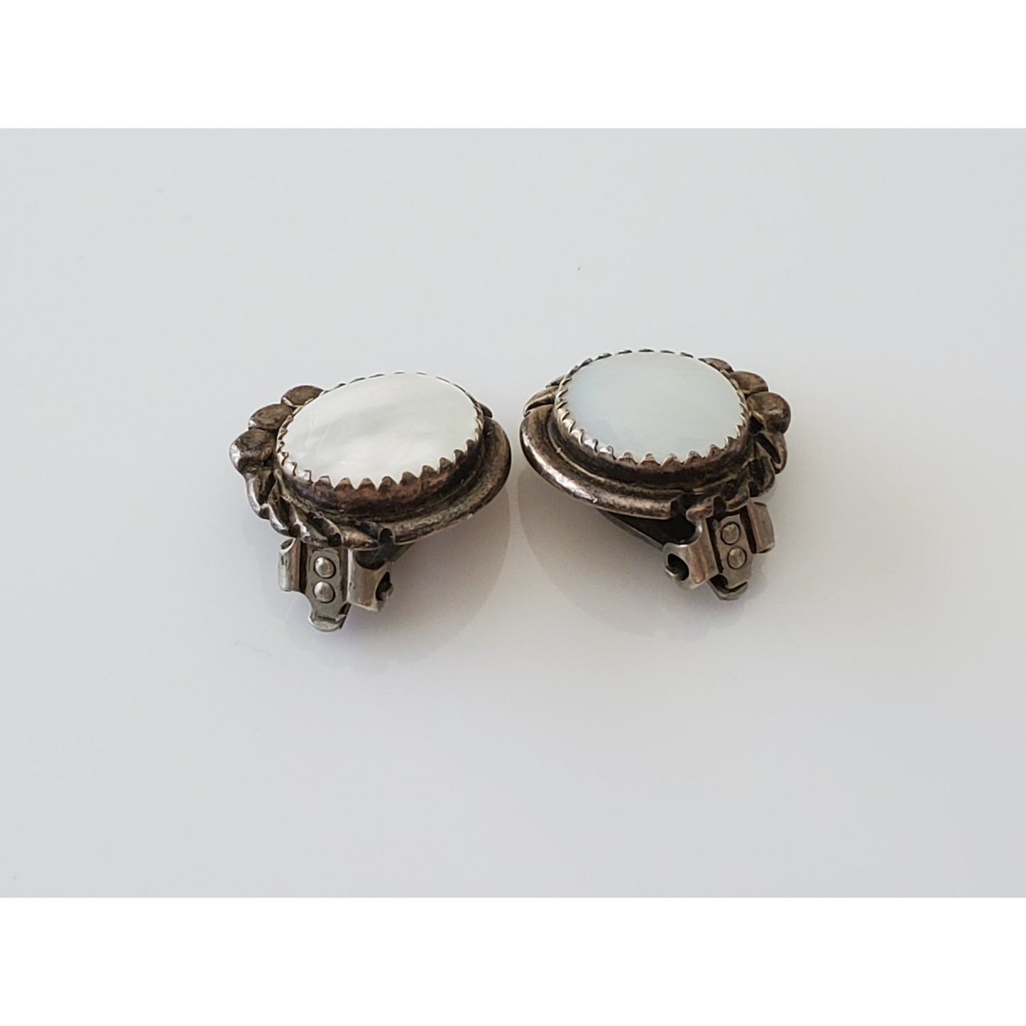 Vintage Sterling Silver Mother of Pearl Clip On Earrings