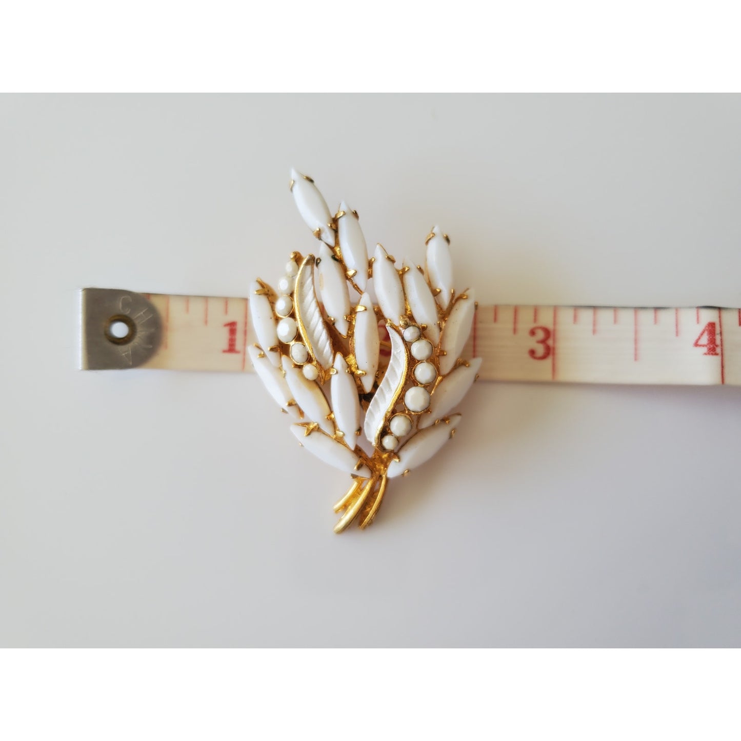 Vintage White Rhinestone and Gold tone Floral Bouqet Brooch