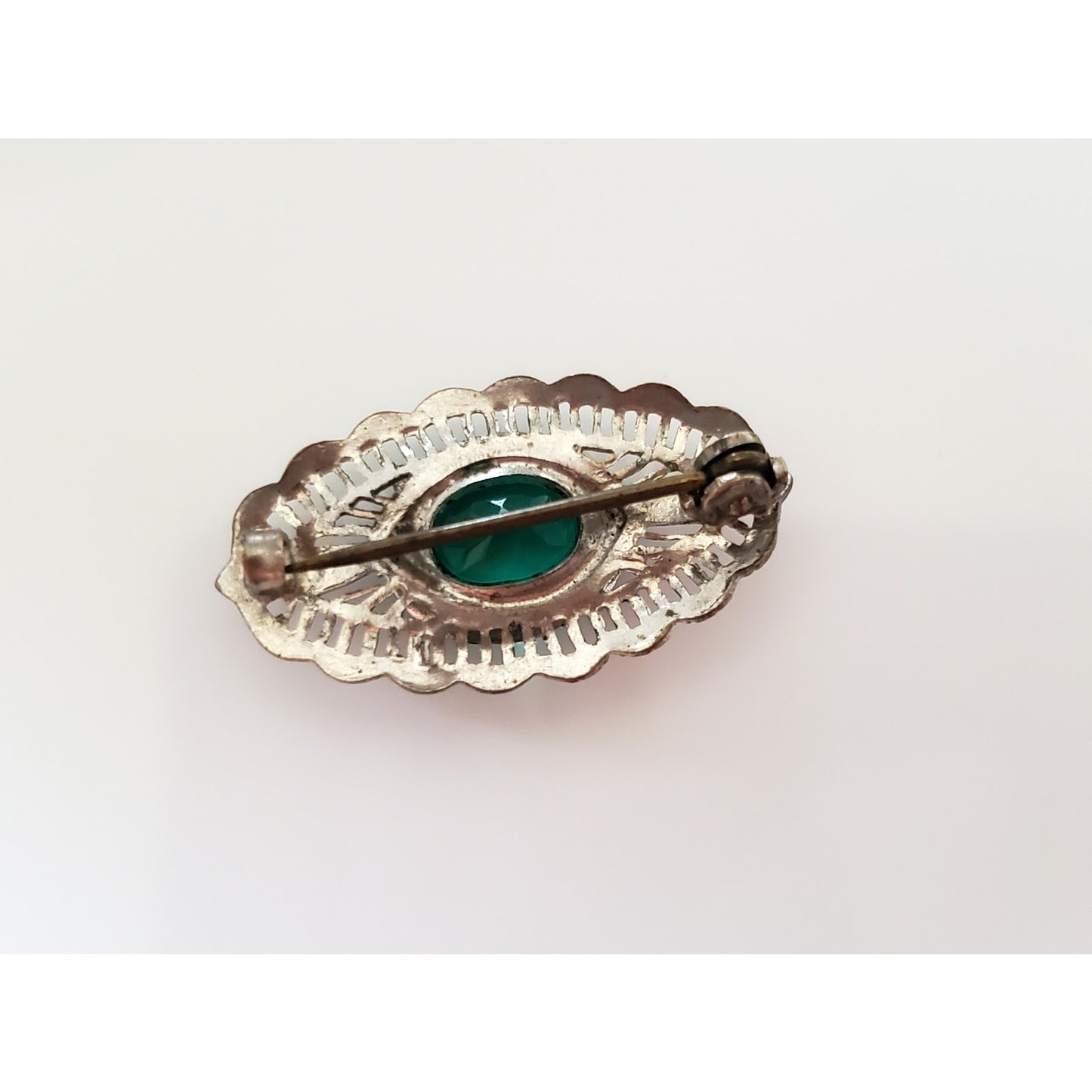 Antique Art Deco Green Glass Filagree Rhodium Plated Brooch