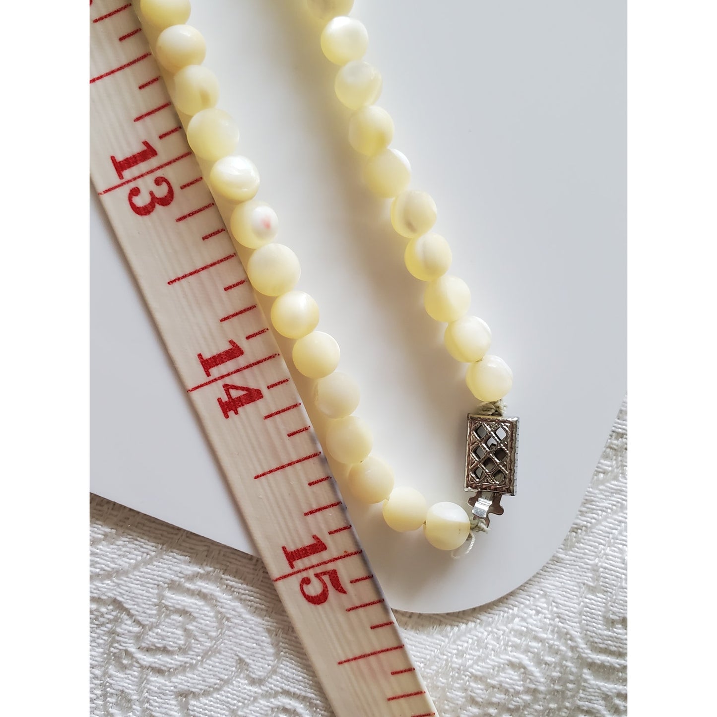 VIntage Graduated Mother of Pearl Bead Necklace