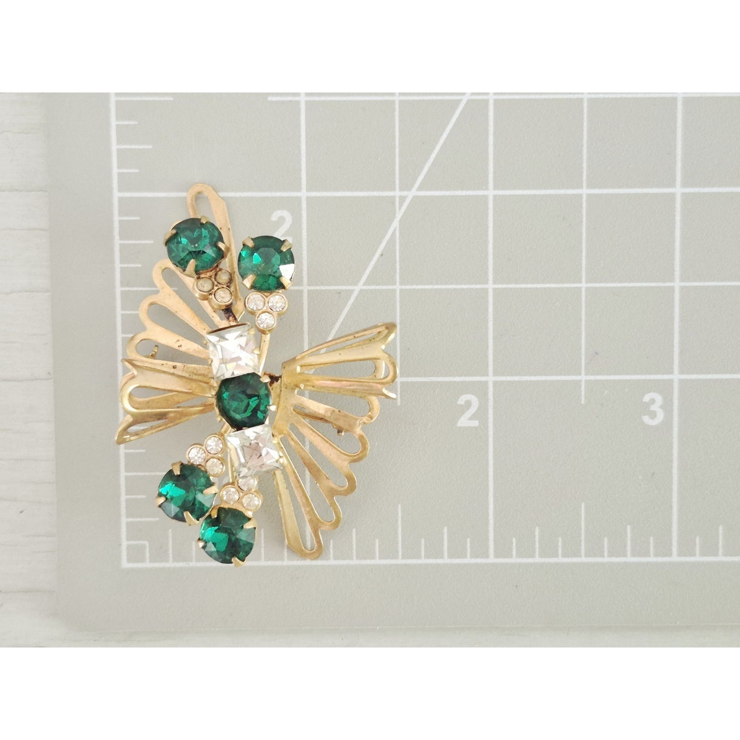 Vintage Emerald Green Rhinestone Gold-Tone Brooch