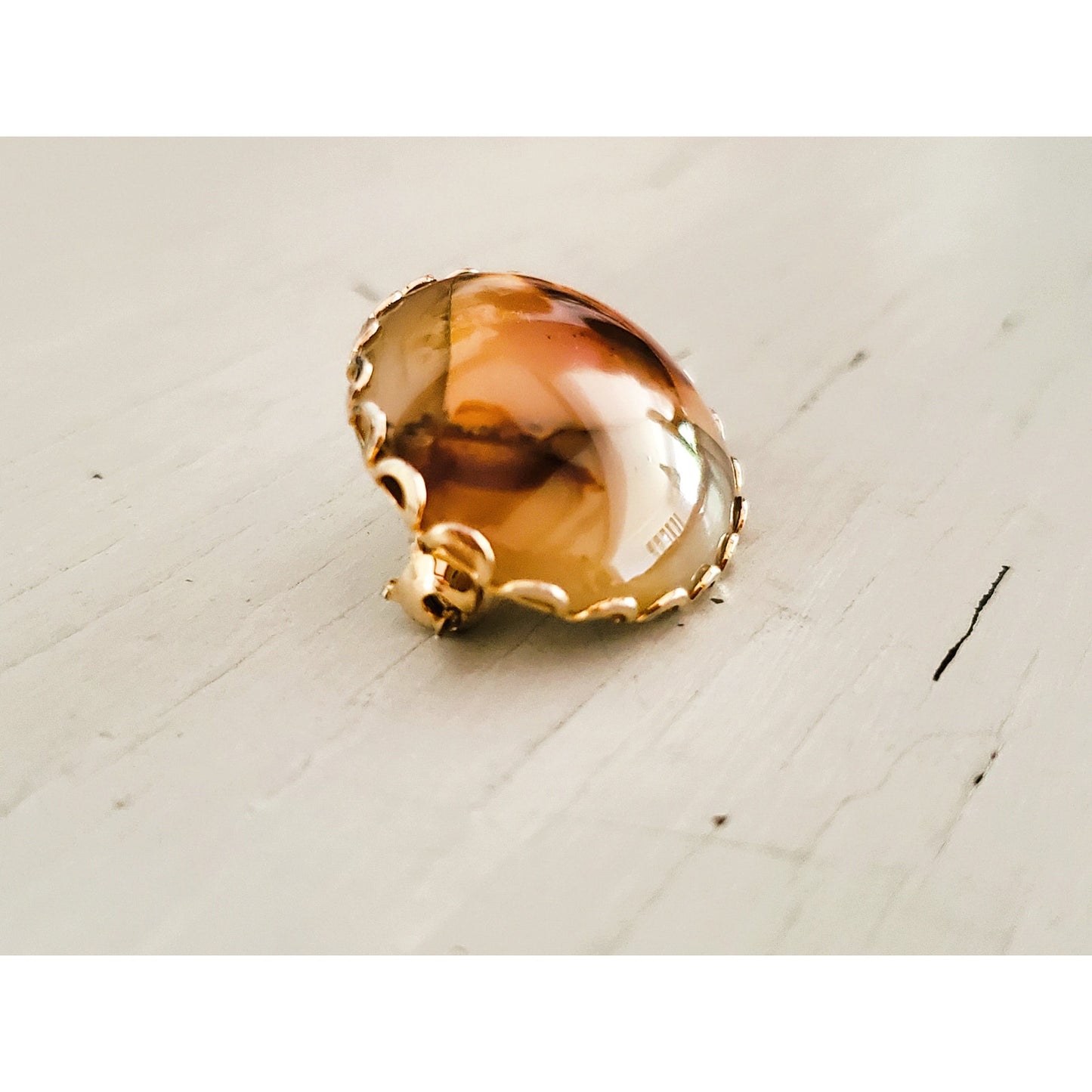 Vintage Victorian Oval Agate Gold Tone Brooch
