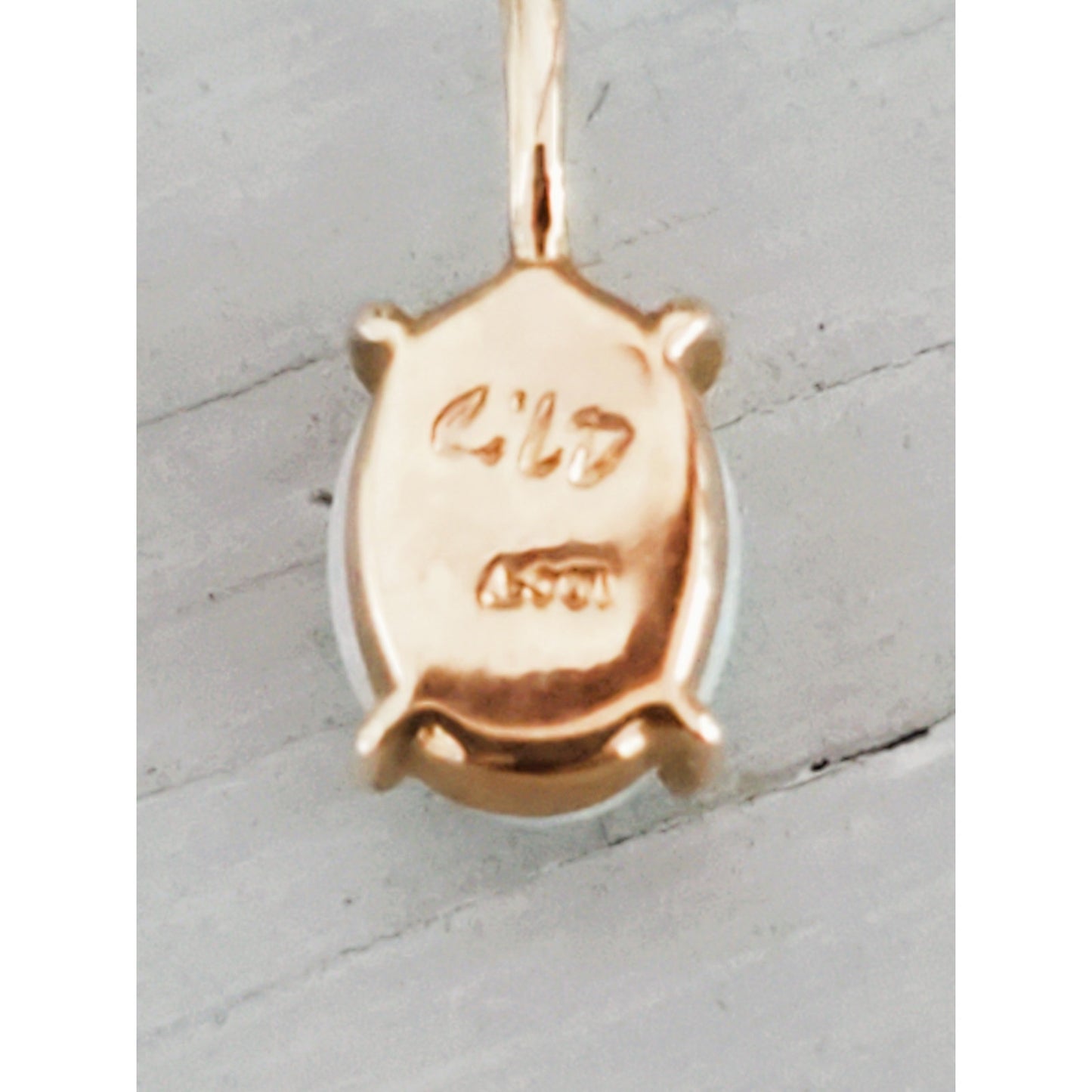Vintage 10K Gold Opal Pendant