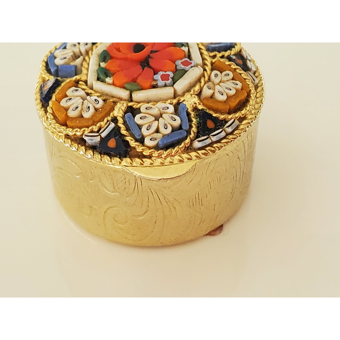 Vintage 1940s Micro Mosaic Italian Tile Pill Box