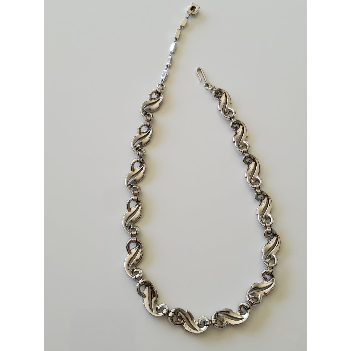Vintage Silver Tone Trifari Necklace