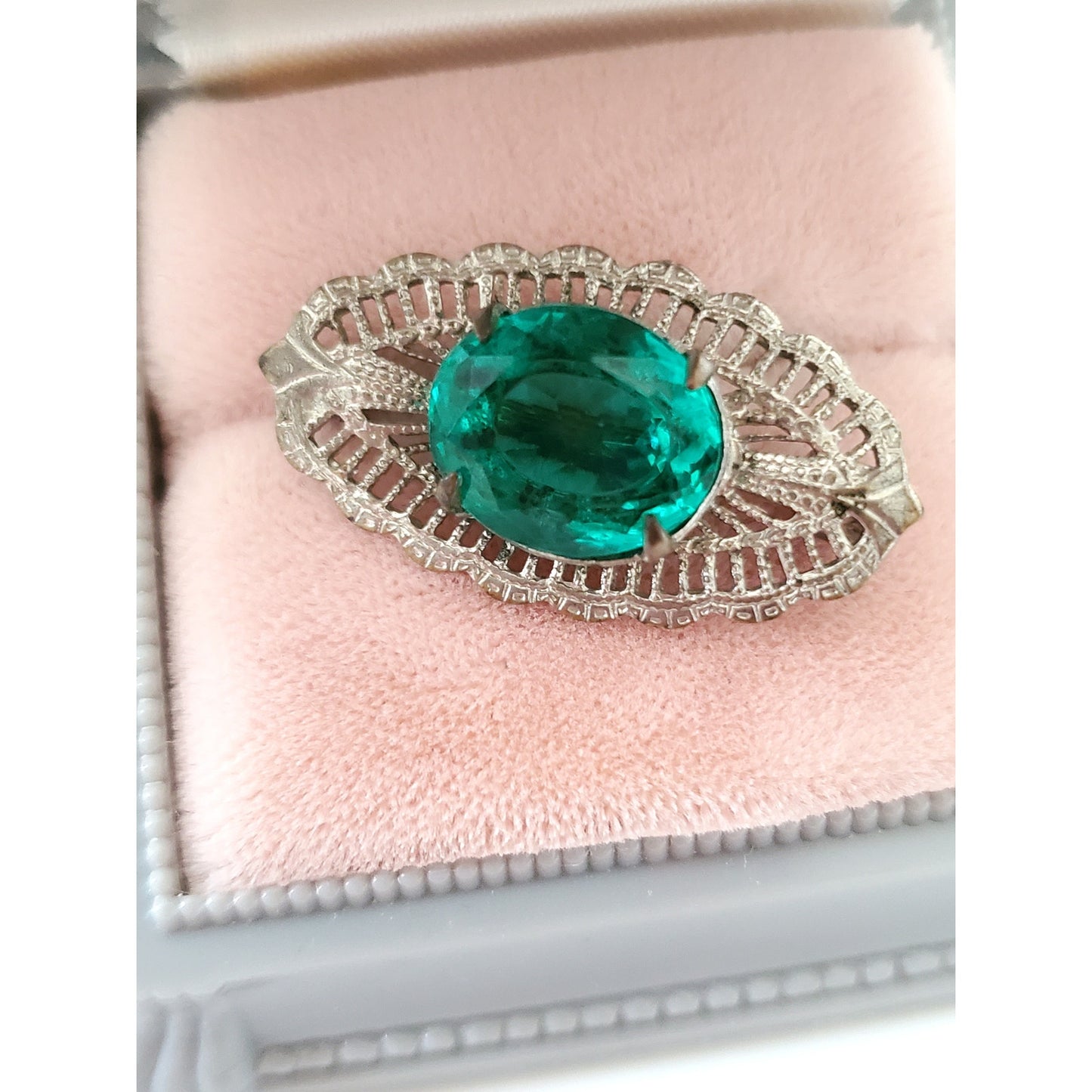 Antique Art Deco Green Glass Filagree Rhodium Plated Brooch