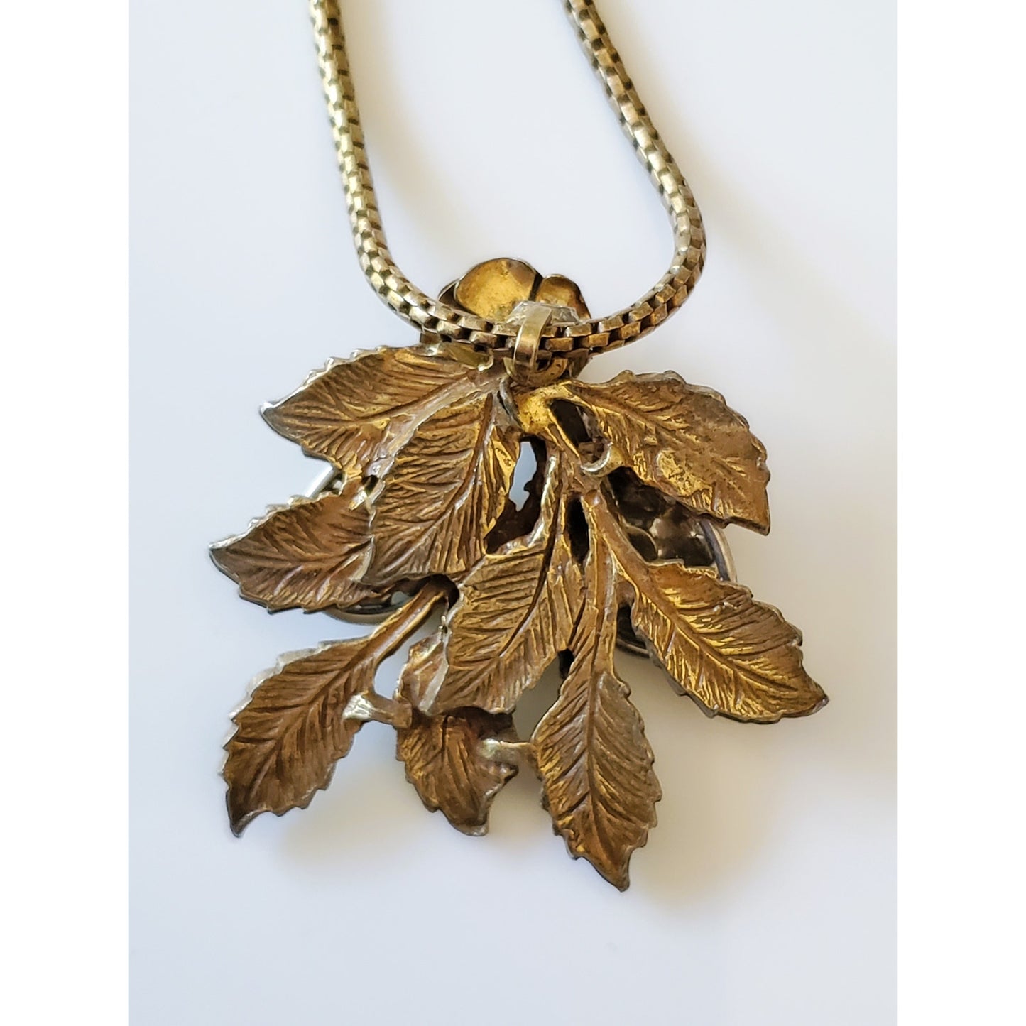 Vintage Floral Rhinestone Gold Tone Necklace