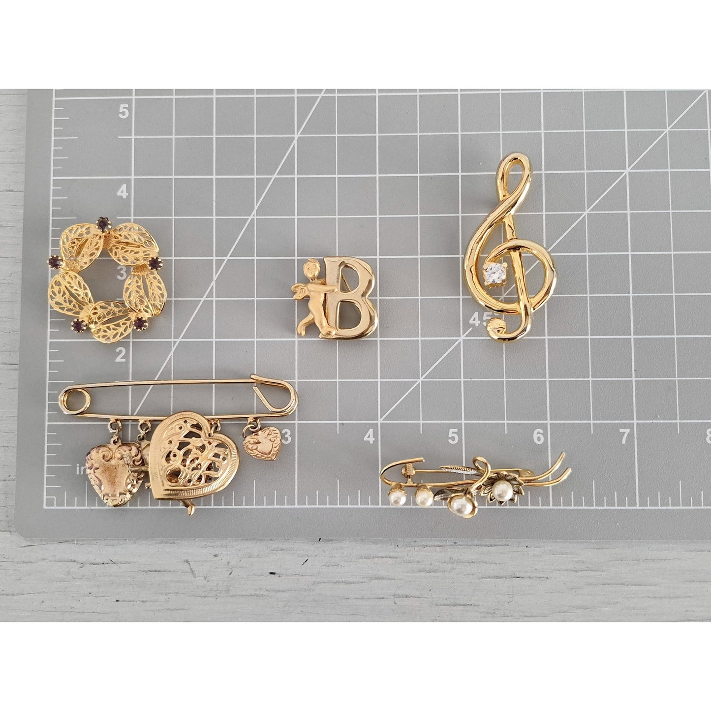Vintage Gold-tone Brooch Lot