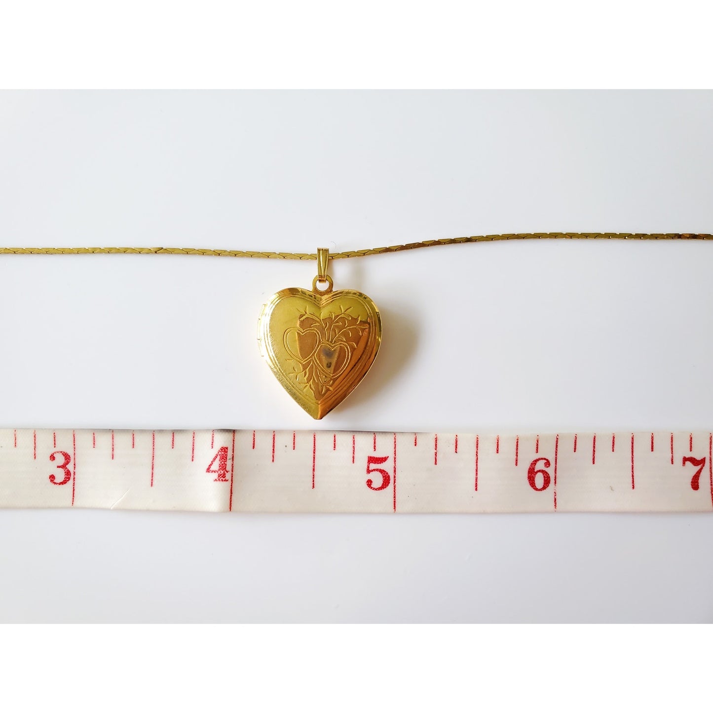Vintage Gold Tone Heart Locket Necklace