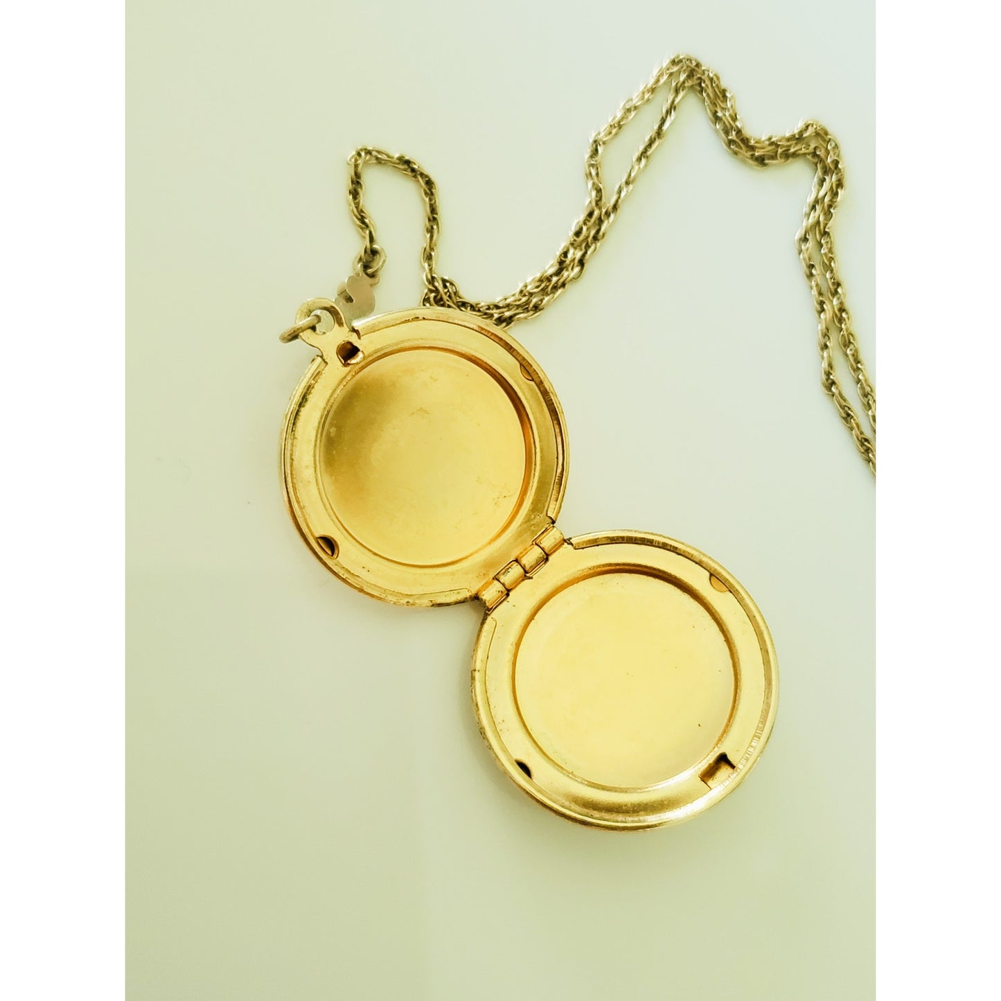 Vintage 1928 Locket Necklace