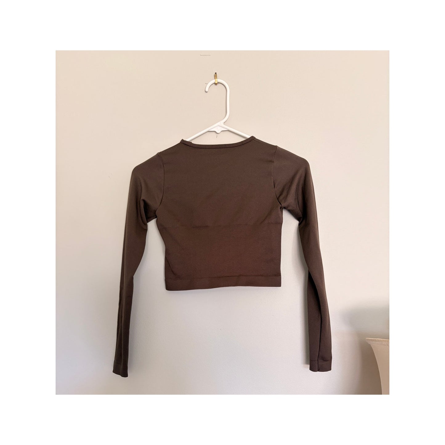Pretty Little Thing Dark Brown Long Sleeve Crop Top