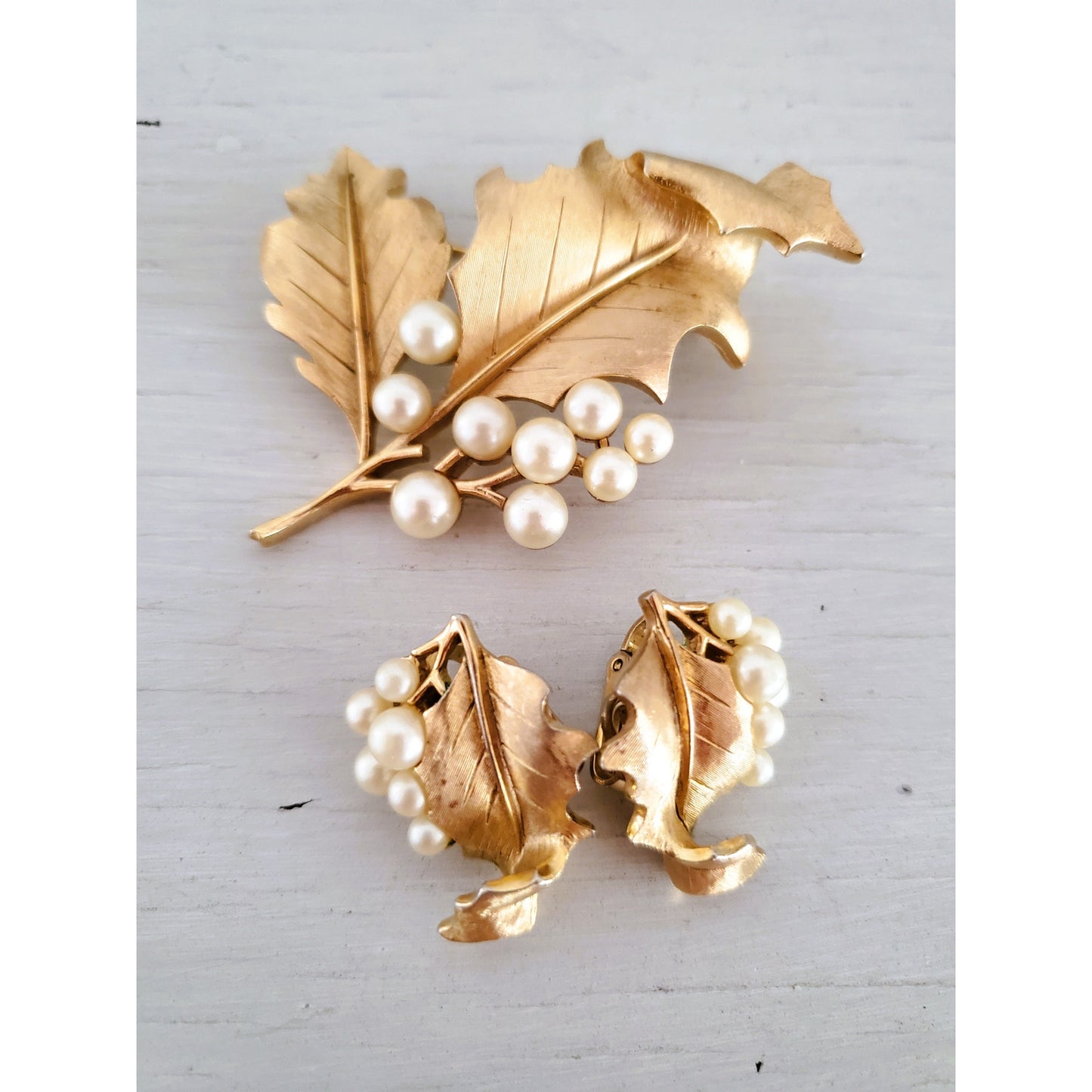 Vintage Mid-Century Crown Trifari Holly Leaf and Pearl Set